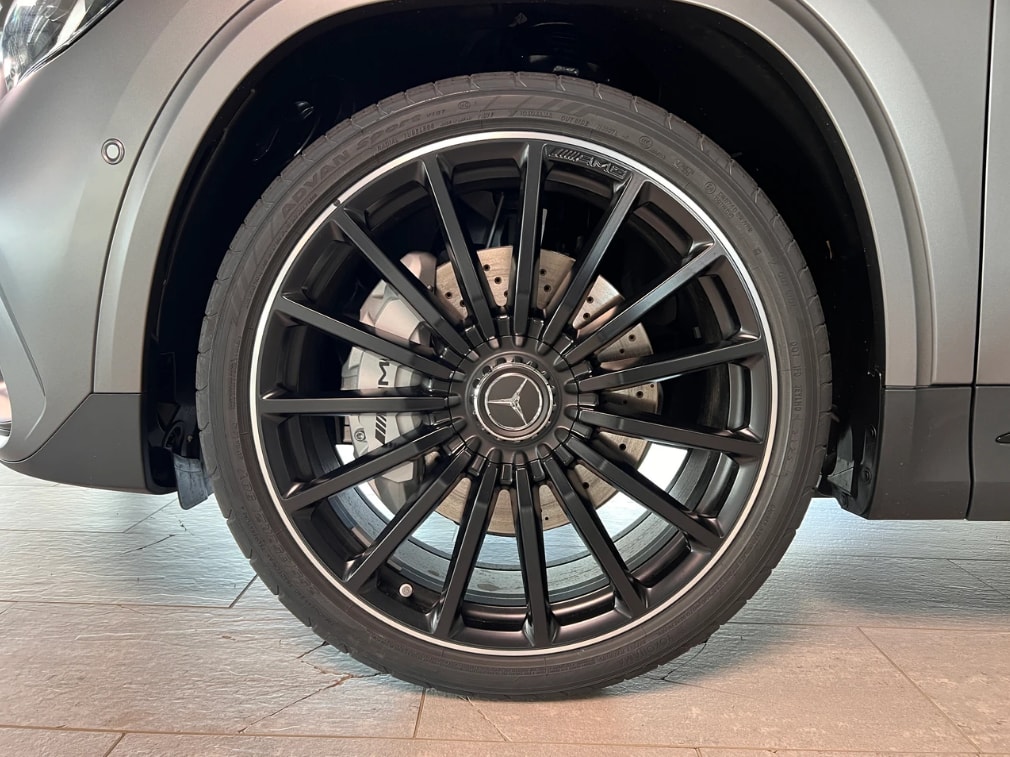MERCEDES-BENZ GLA 35 AMG 4matic-image-5