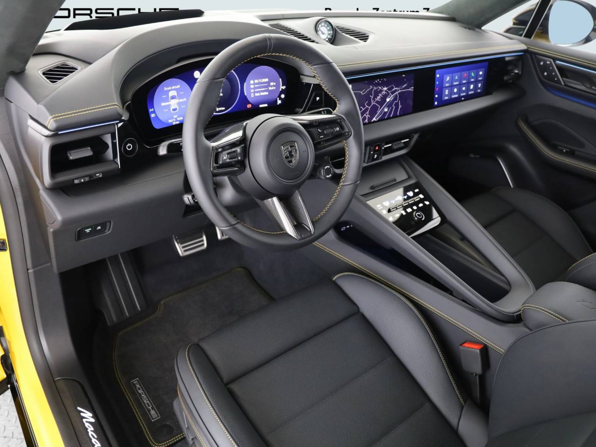 PORSCHE Macan Turbo-image-3