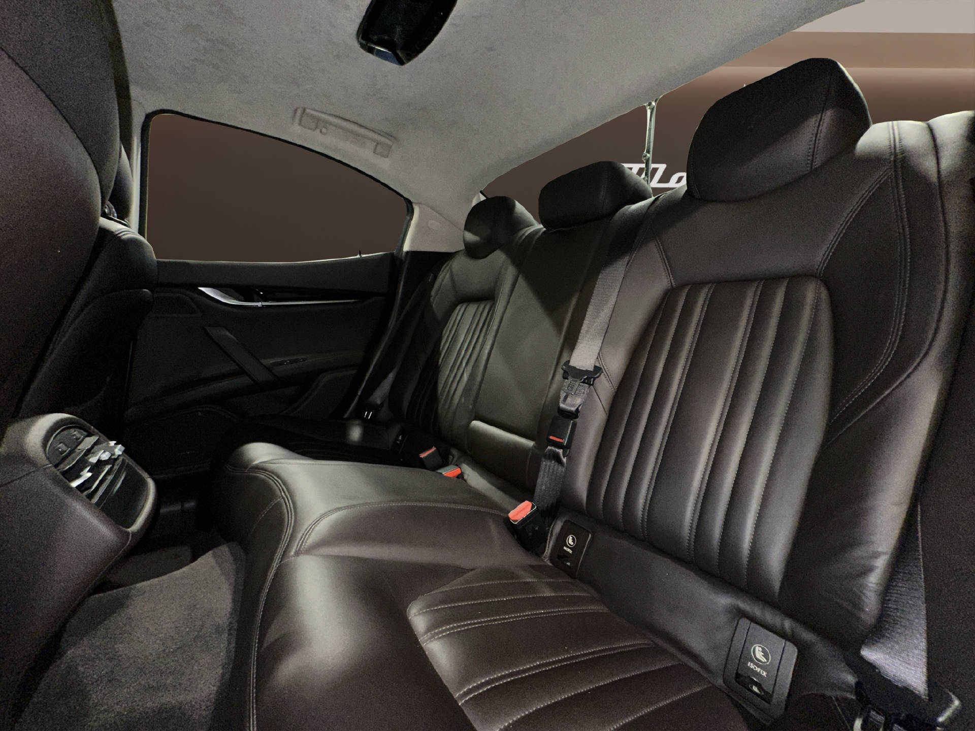 MASERATI Ghibli 3.0 V6 S Q4-image-11