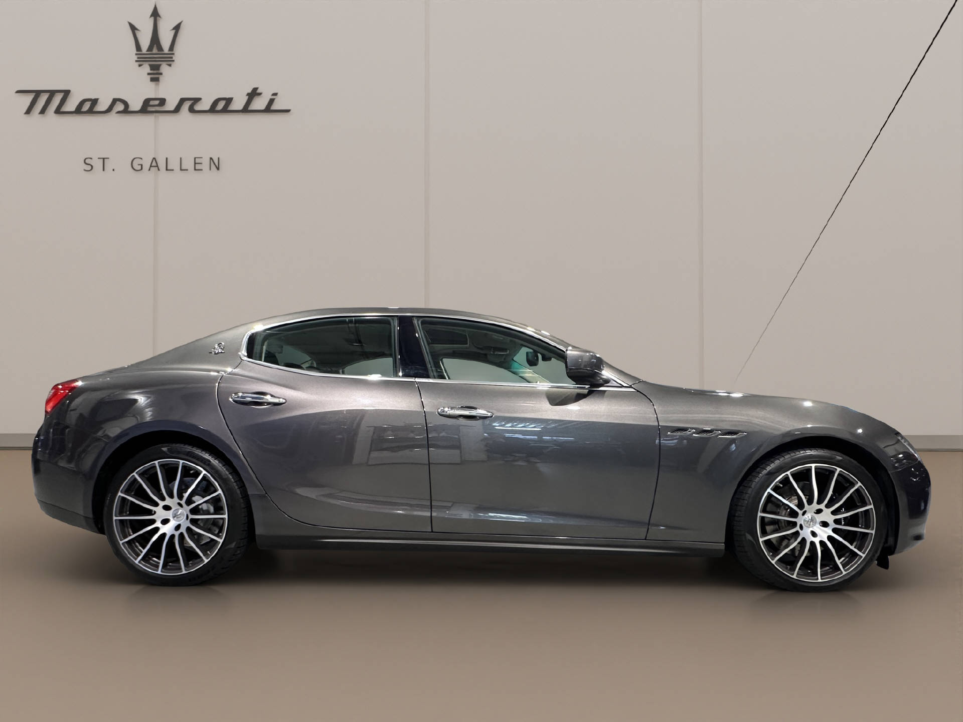 MASERATI Ghibli 3.0 V6 S Q4-image-3