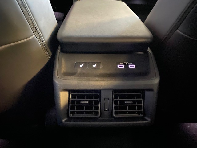 TOYOTA bZ4X Premium AWD 22 kW OBC+-image-15