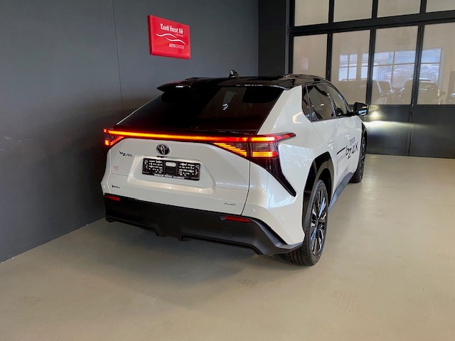 TOYOTA bZ4X Premium AWD 22 kW OBC+-image-5