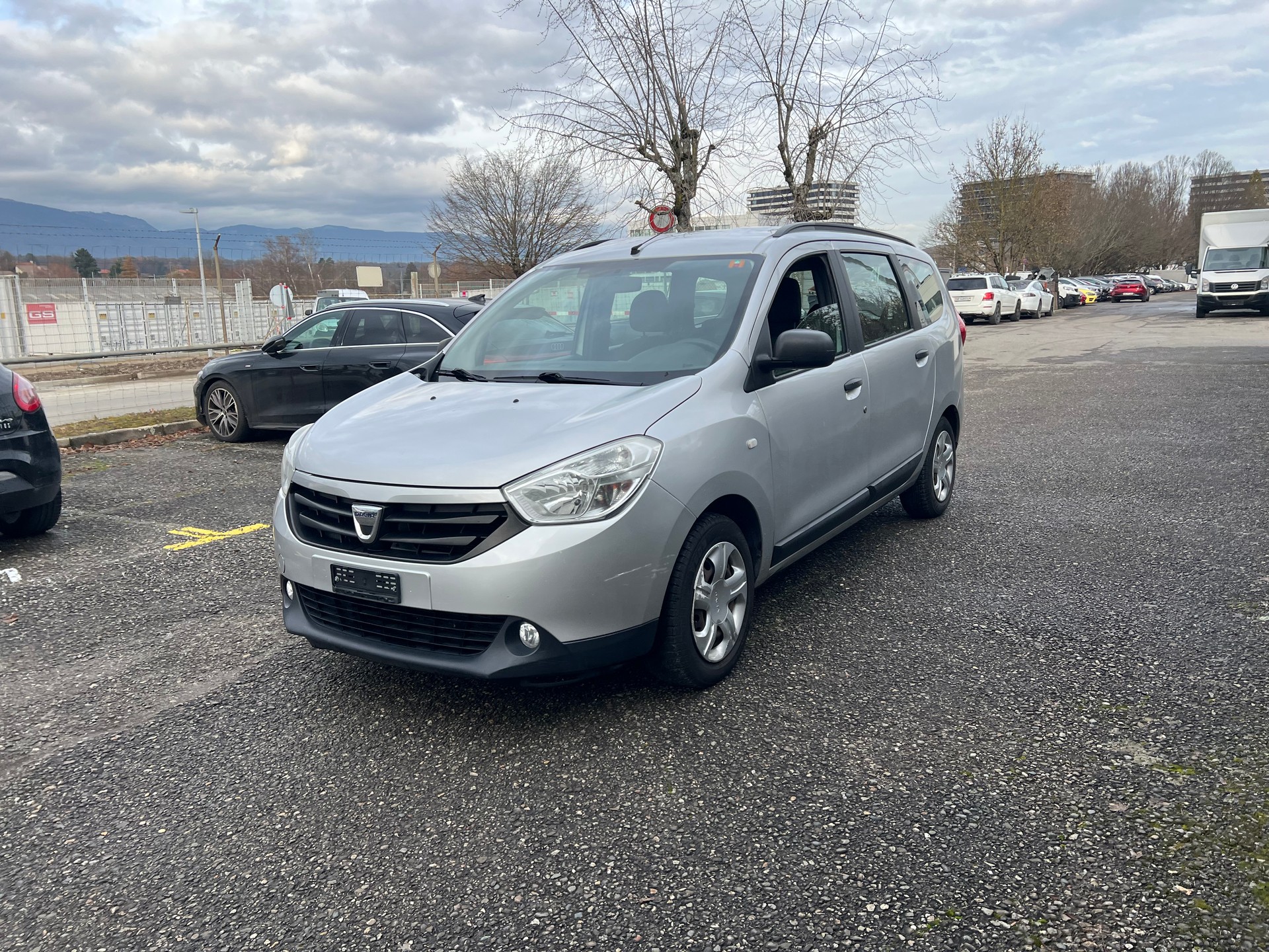 DACIA Lodgy 1.6 Lauréate-image-0