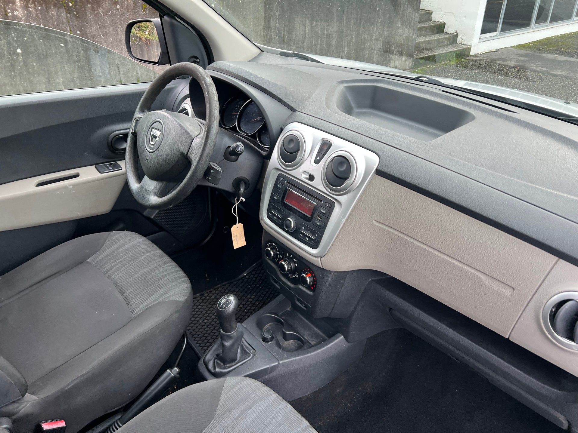 DACIA Lodgy 1.6 Lauréate-image-3