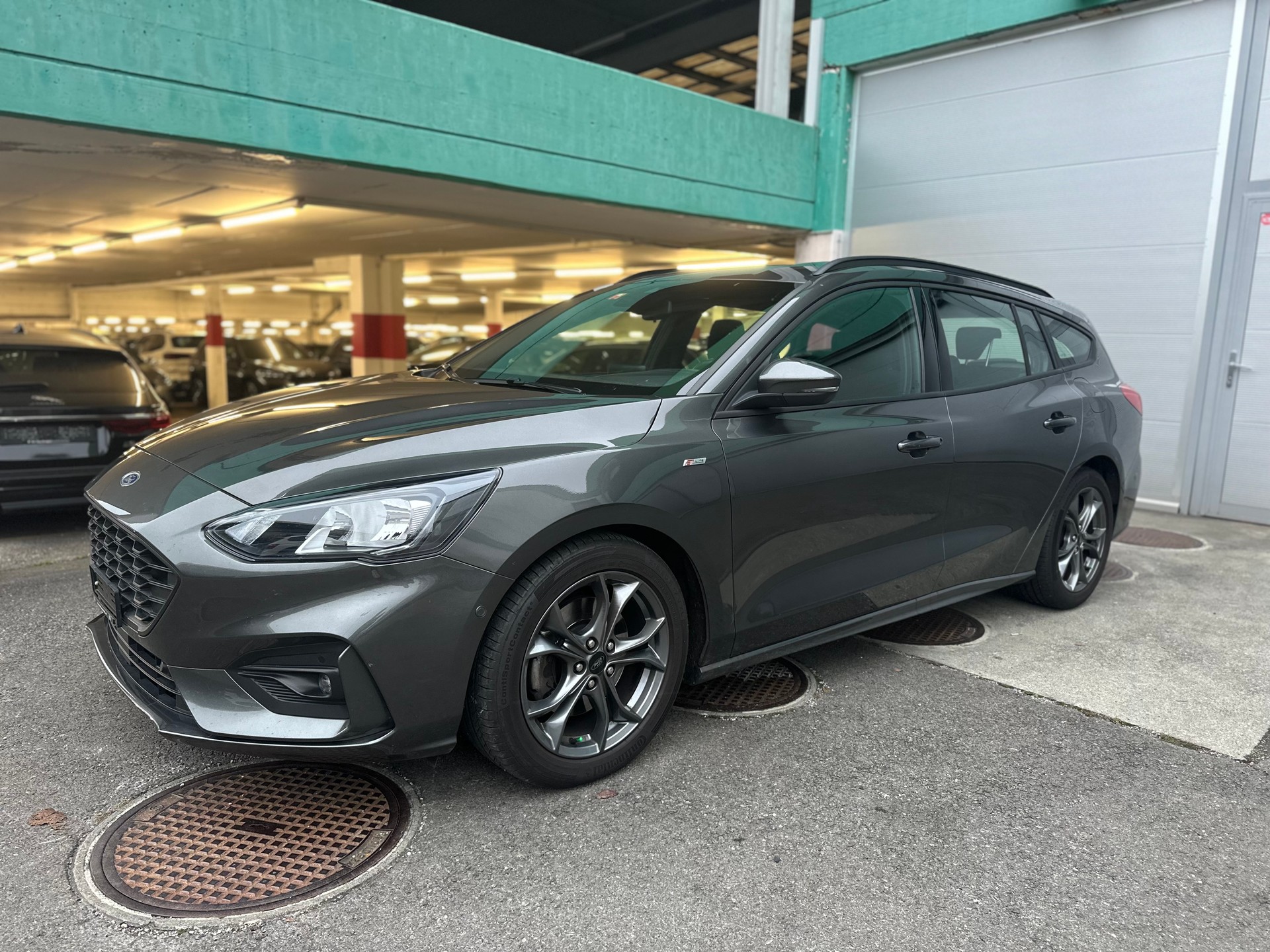 FORD Focus 1.0 SCTi ST Line Automatic-image-8