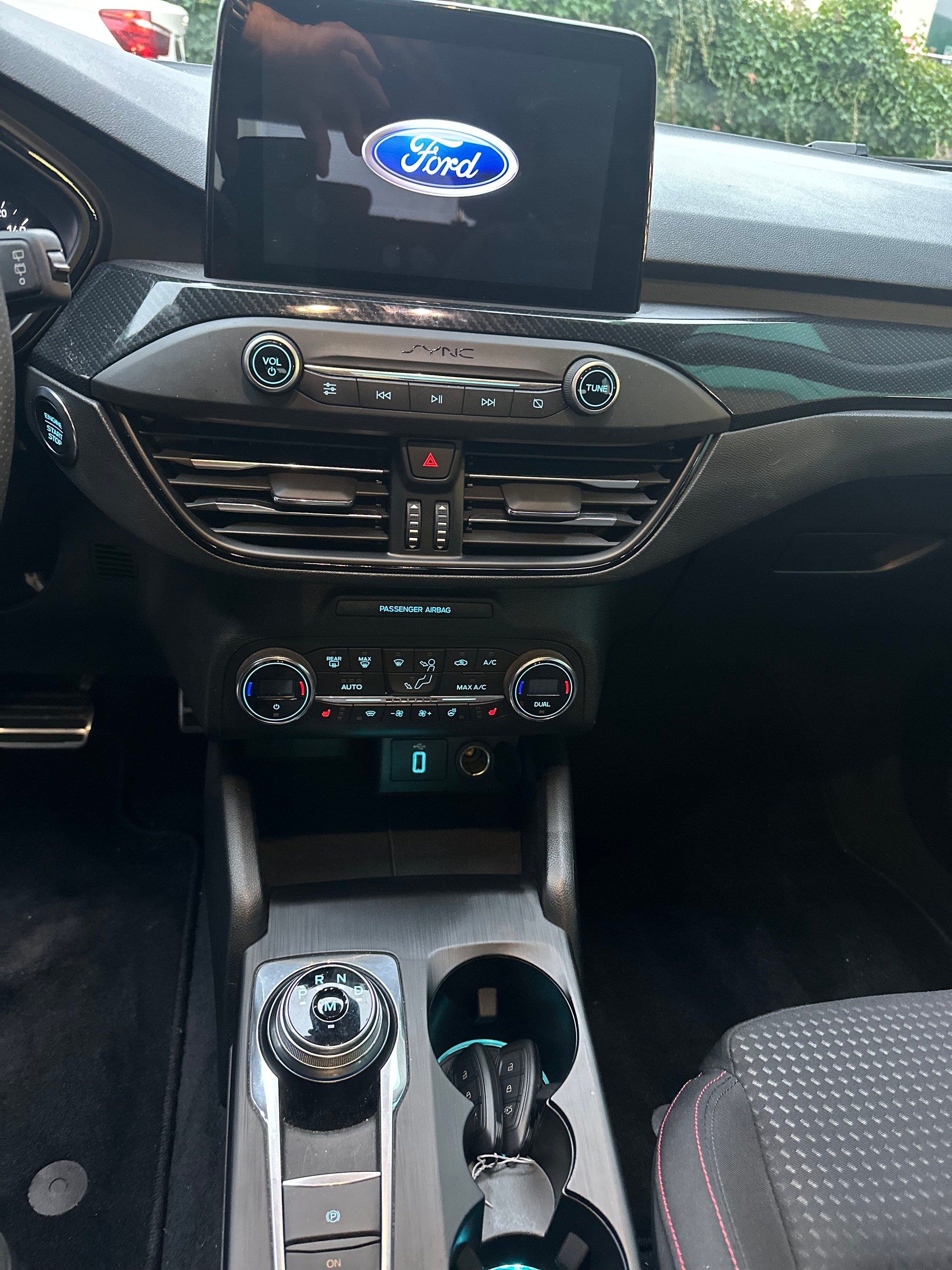 FORD Focus 1.0 SCTi ST Line Automatic-image-9