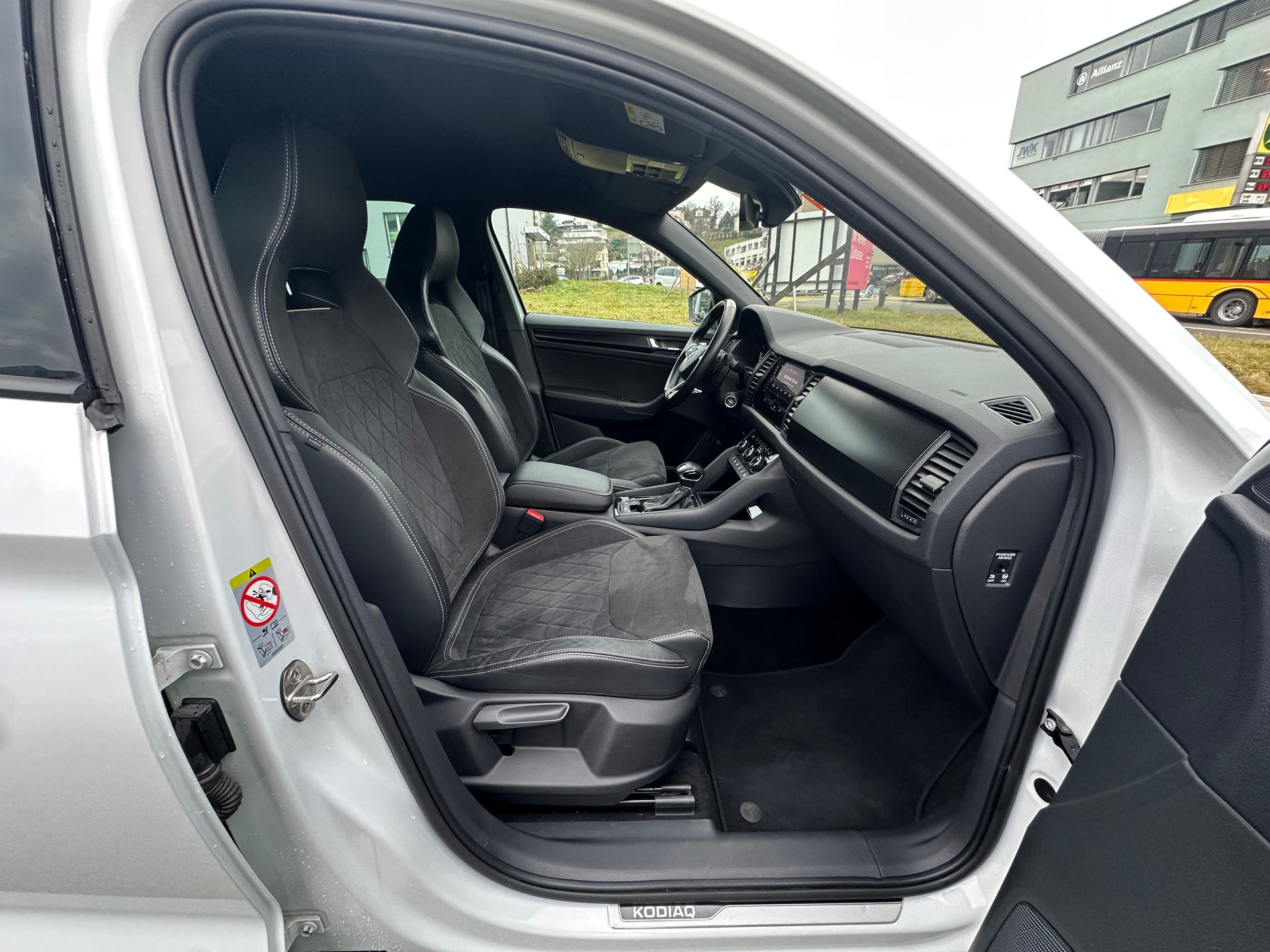 SKODA Kodiaq 2.0 TDI SCR SportLine 4x4 DSG-image-6