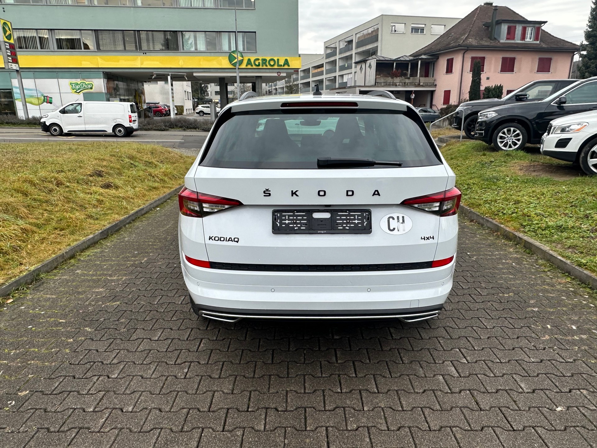 SKODA Kodiaq 2.0 TDI SCR SportLine 4x4 DSG-image-3