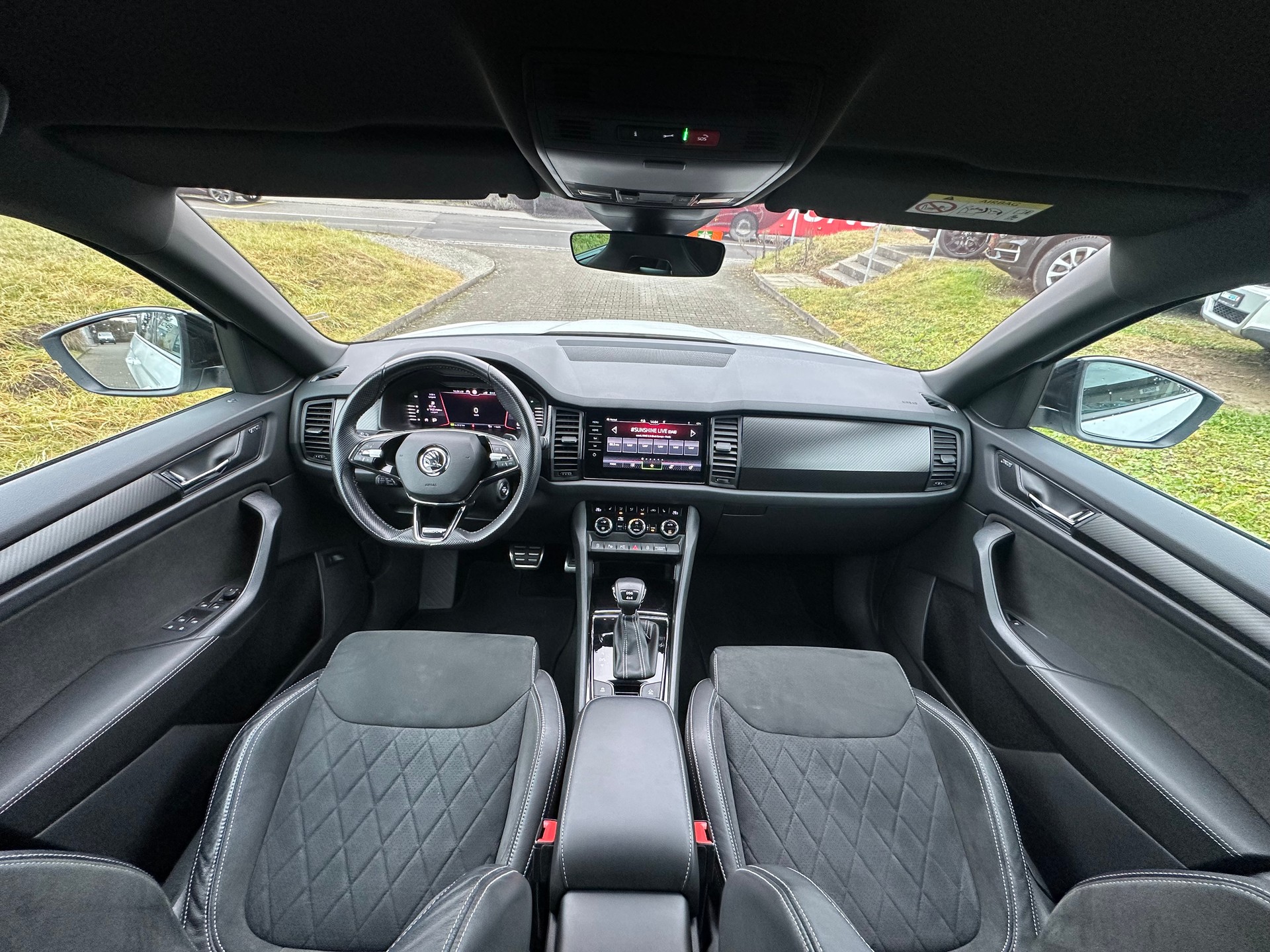 SKODA Kodiaq 2.0 TDI SCR SportLine 4x4 DSG-image-8