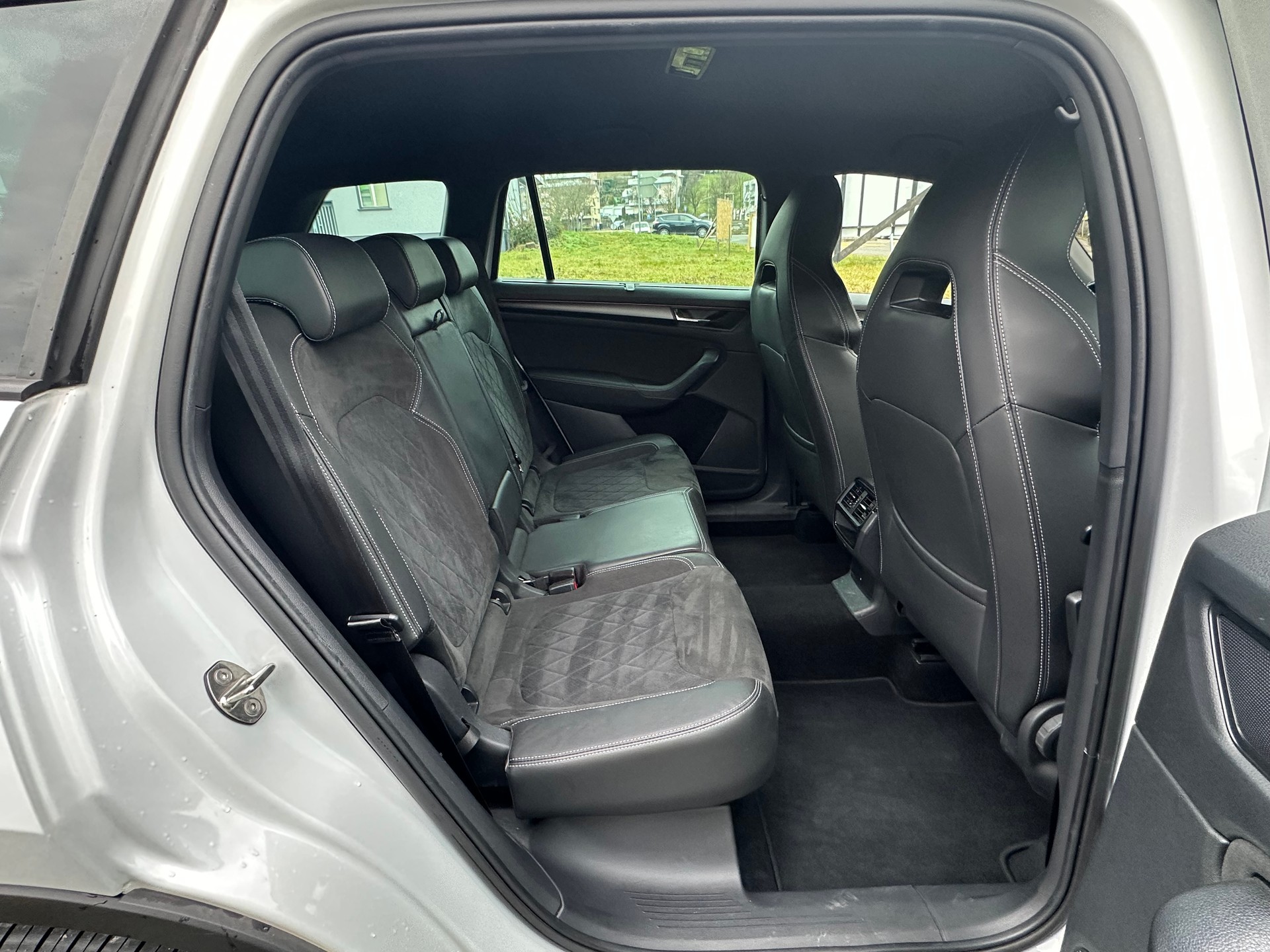 SKODA Kodiaq 2.0 TDI SCR SportLine 4x4 DSG-image-7