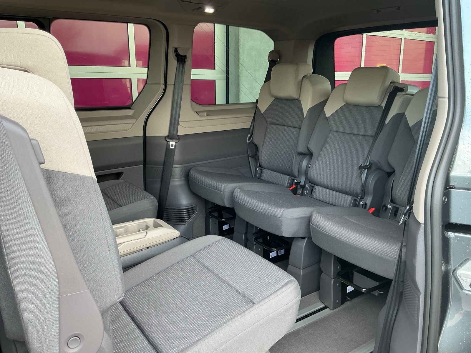 VW Multivan 2.0 TDI Liberty DSG-image-12