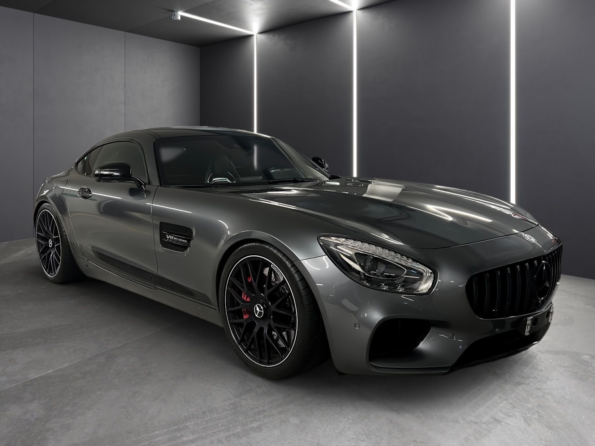 MERCEDES-BENZ AMG GT S Speedshift DCT *Performance Sitze*-image-1
