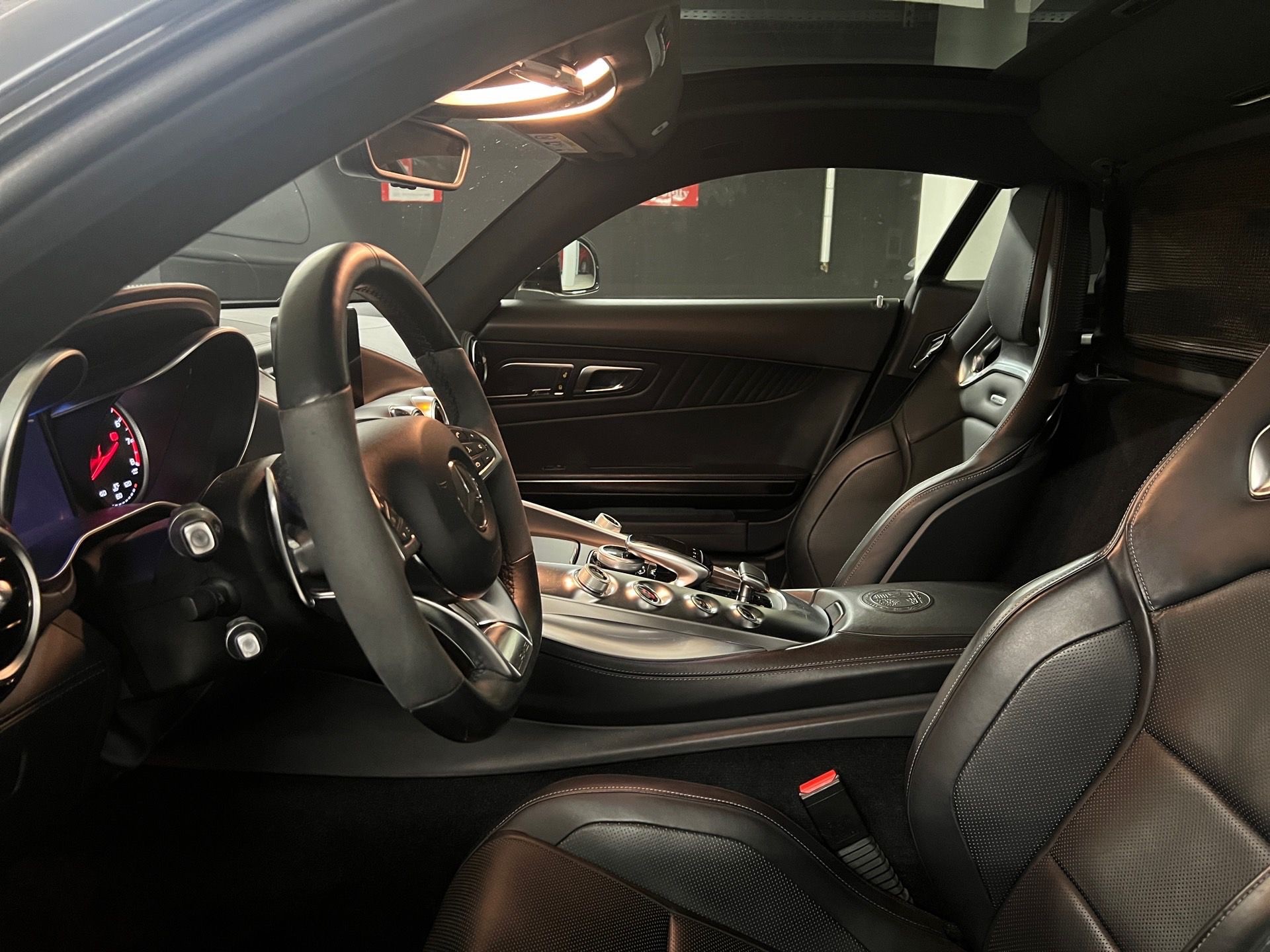 MERCEDES-BENZ AMG GT S Speedshift DCT *Performance Sitze*-image-5
