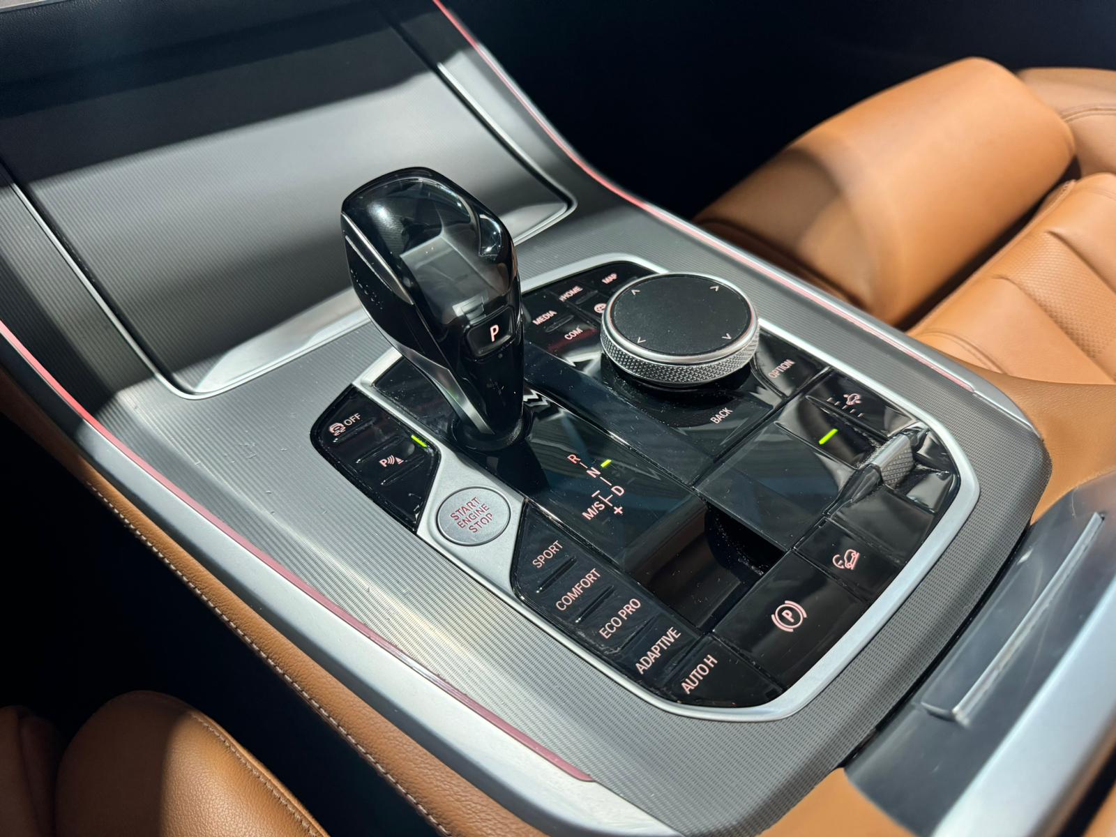 BMW X5 30d xDrive 7 PLÄTZER CH FAHRZEUG-image-17