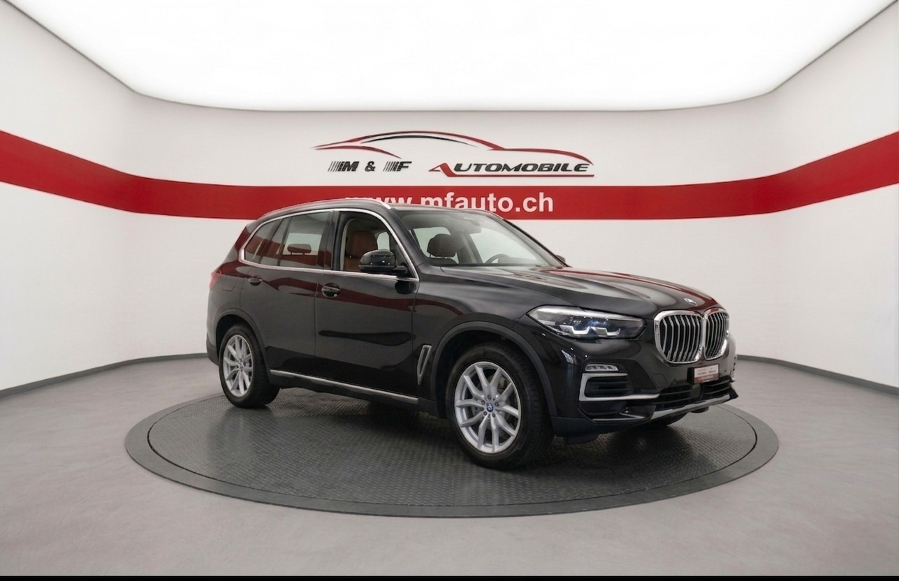 BMW X5 30d xDrive 7 PLÄTZER CH FAHRZEUG-image-1