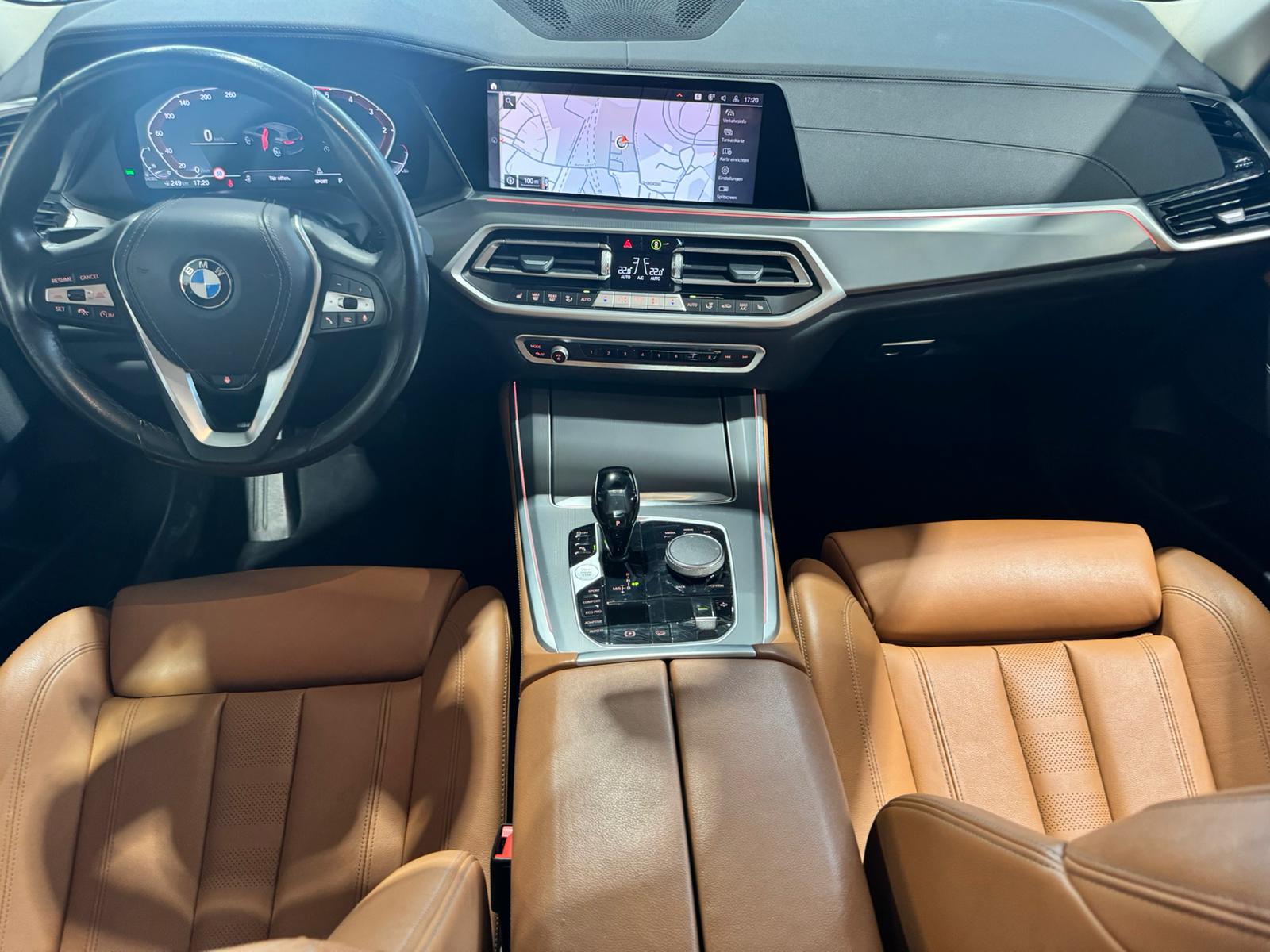 BMW X5 30d xDrive 7 PLÄTZER CH FAHRZEUG-image-15