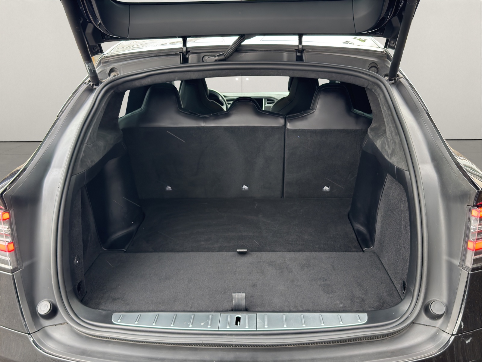 TESLA Model X 100 D mit 772 PS Performance-image-14