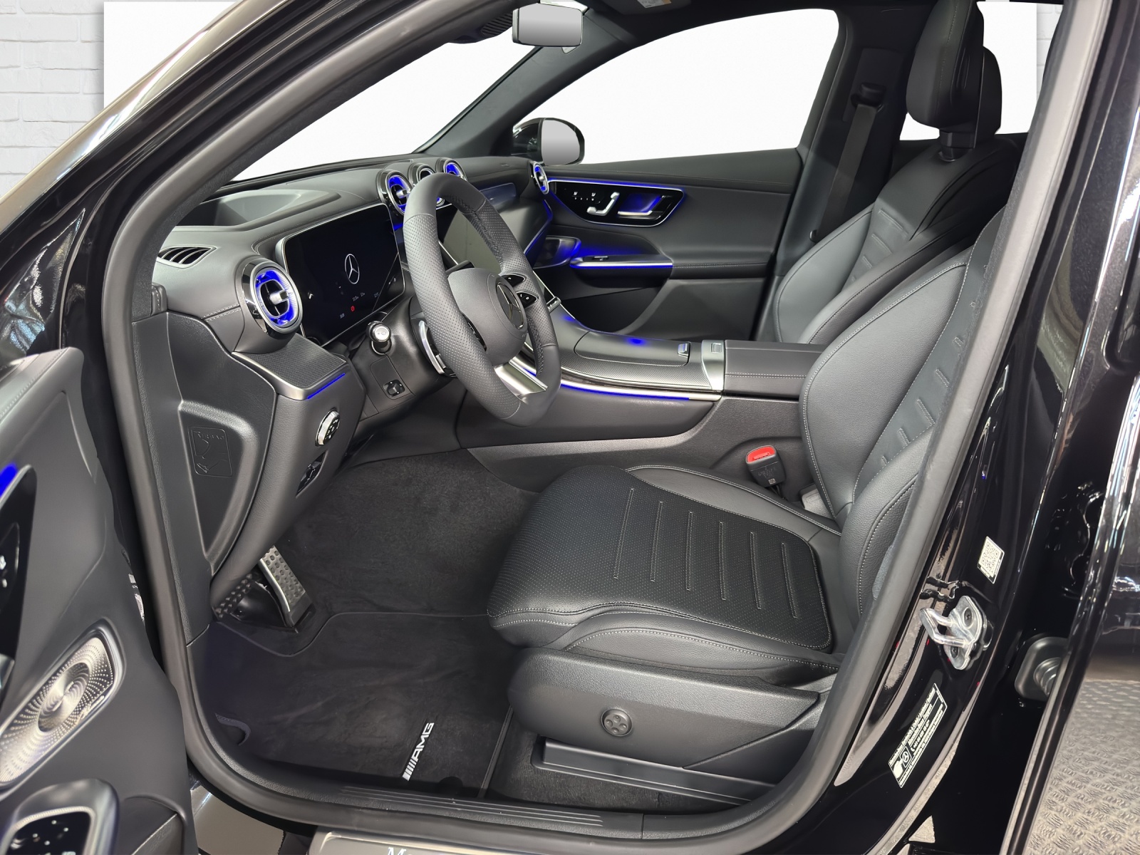 MERCEDES-BENZ GLC 220 d AMG Line 4Matic Coupé-image-6