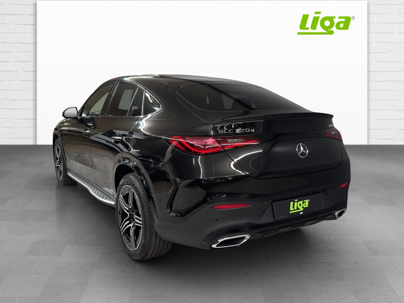 MERCEDES-BENZ GLC 220 d AMG Line 4Matic Coupé-image-3