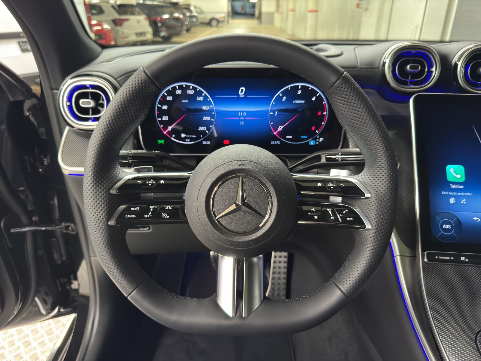 MERCEDES-BENZ GLC 220 d AMG Line 4Matic Coupé-image-15