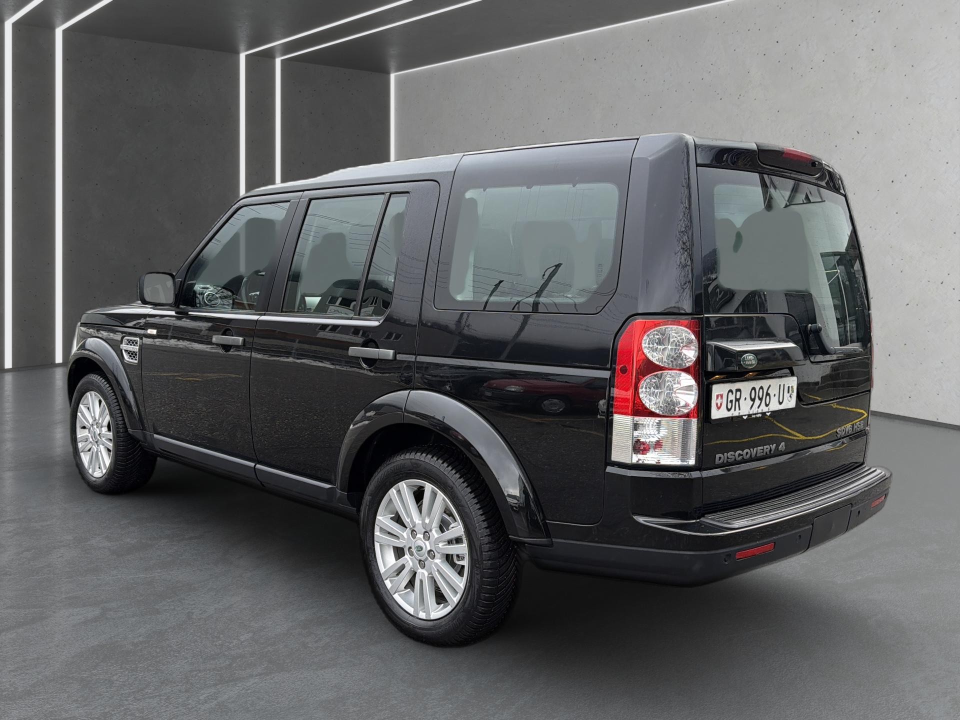LAND ROVER Discovery 3.0 TDV6 HSE Automatic-image-5