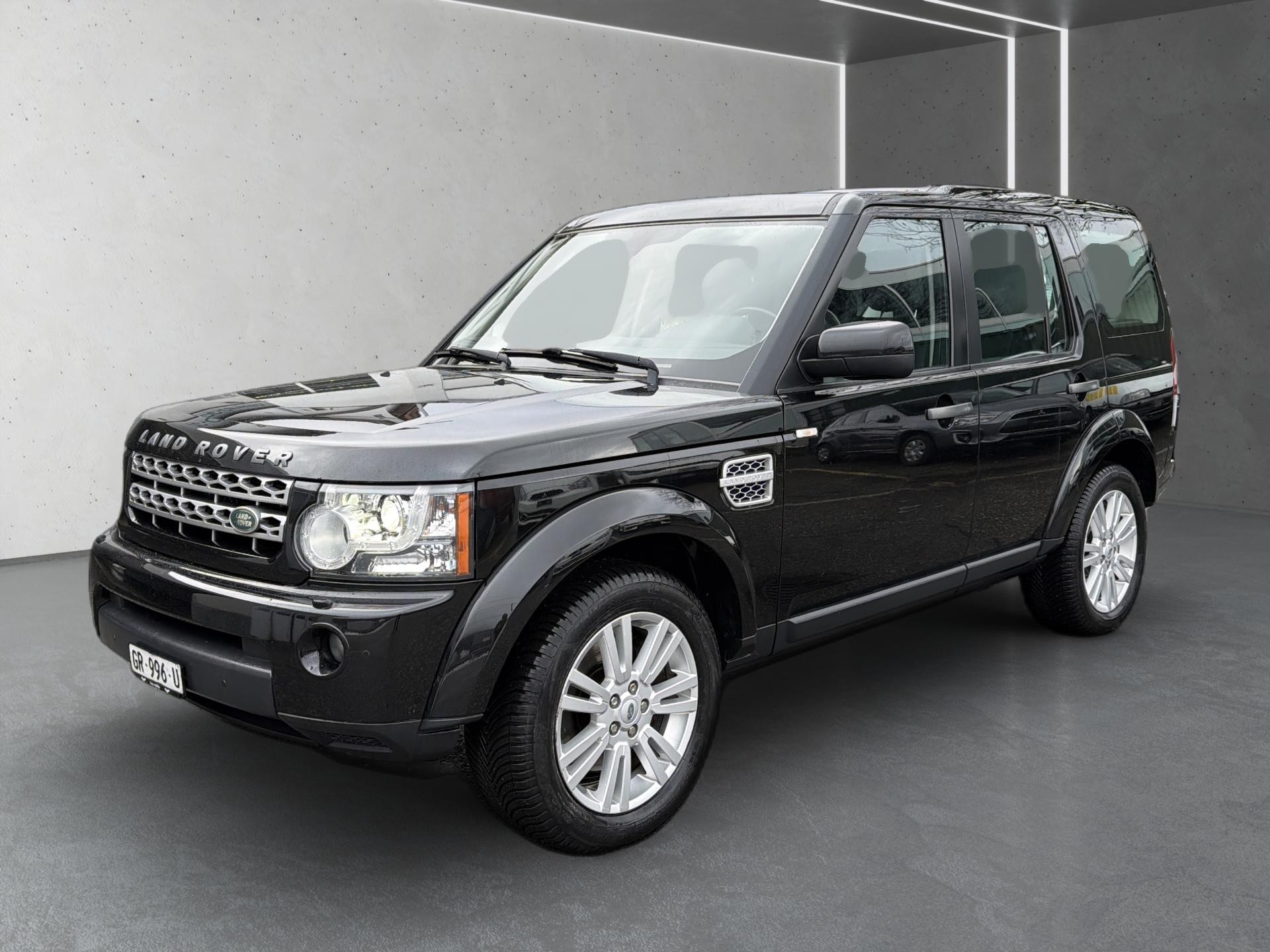 LAND ROVER Discovery 3.0 TDV6 HSE Automatic-showroom-element-3