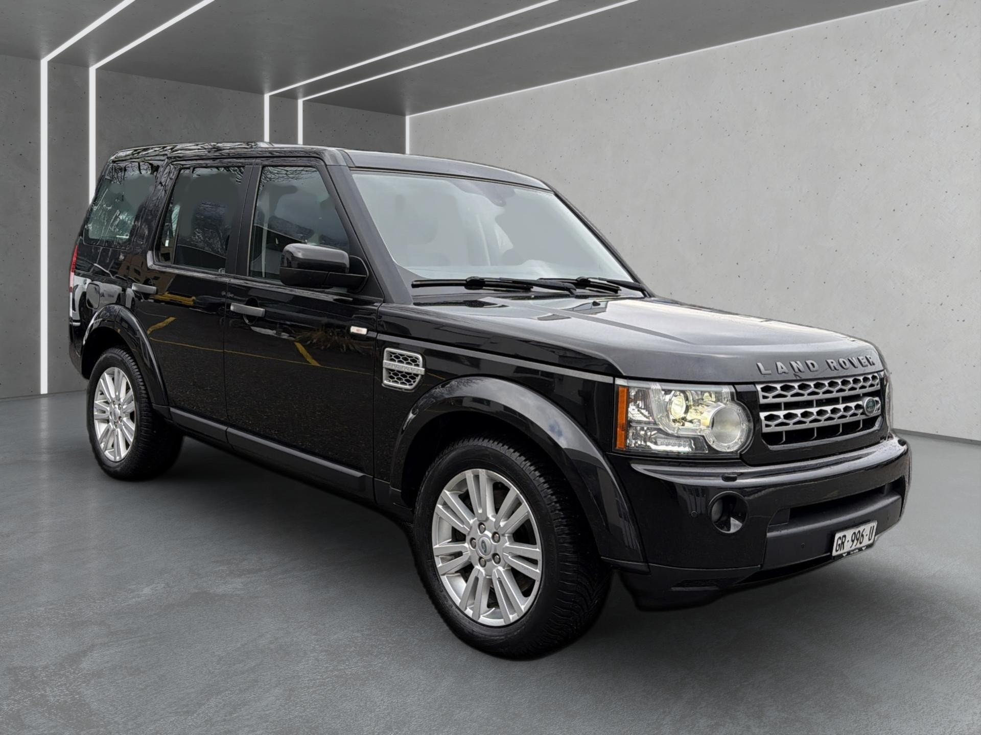 LAND ROVER Discovery 3.0 TDV6 HSE Automatic