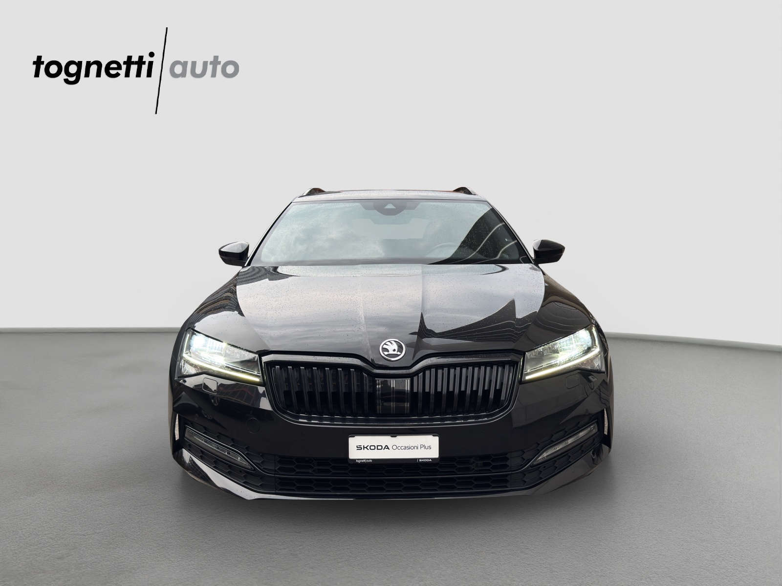 SKODA Superb Combi 2.0 TDi SportLine 4x4 DSG-image-5