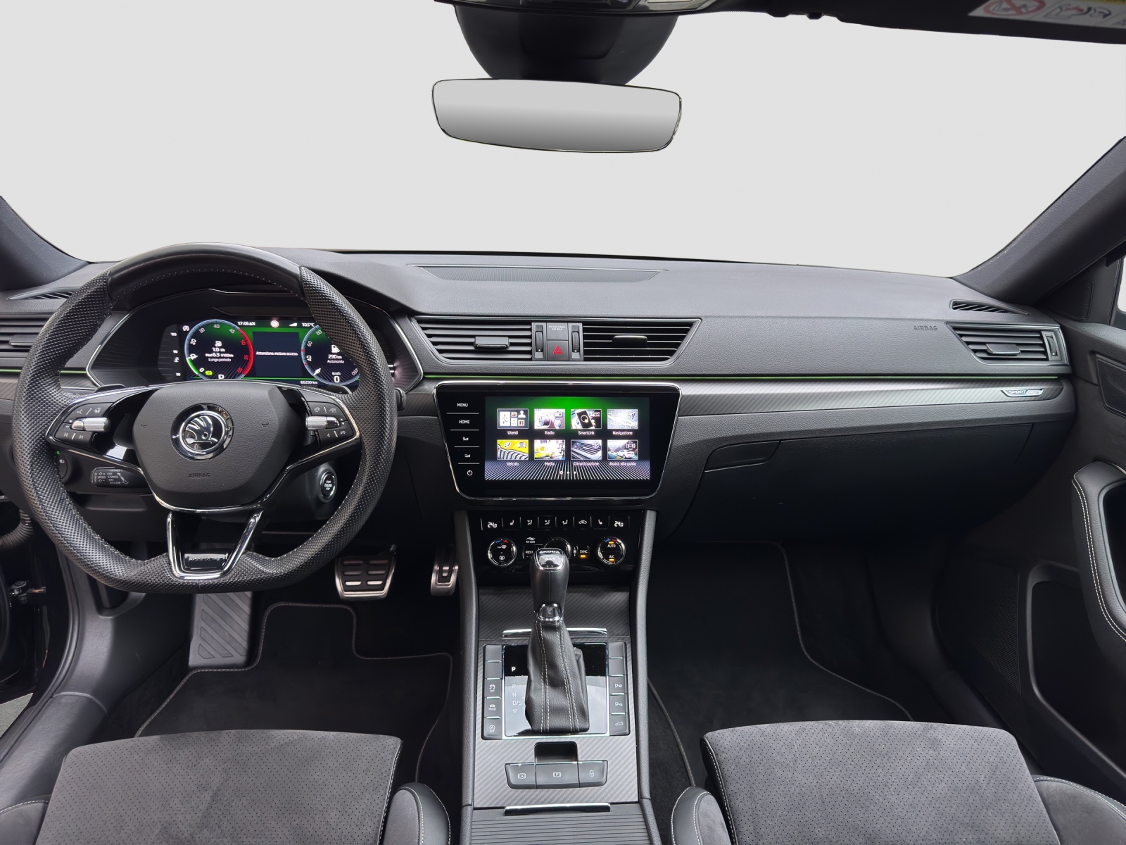SKODA Superb Combi 2.0 TDi SportLine 4x4 DSG-image-7
