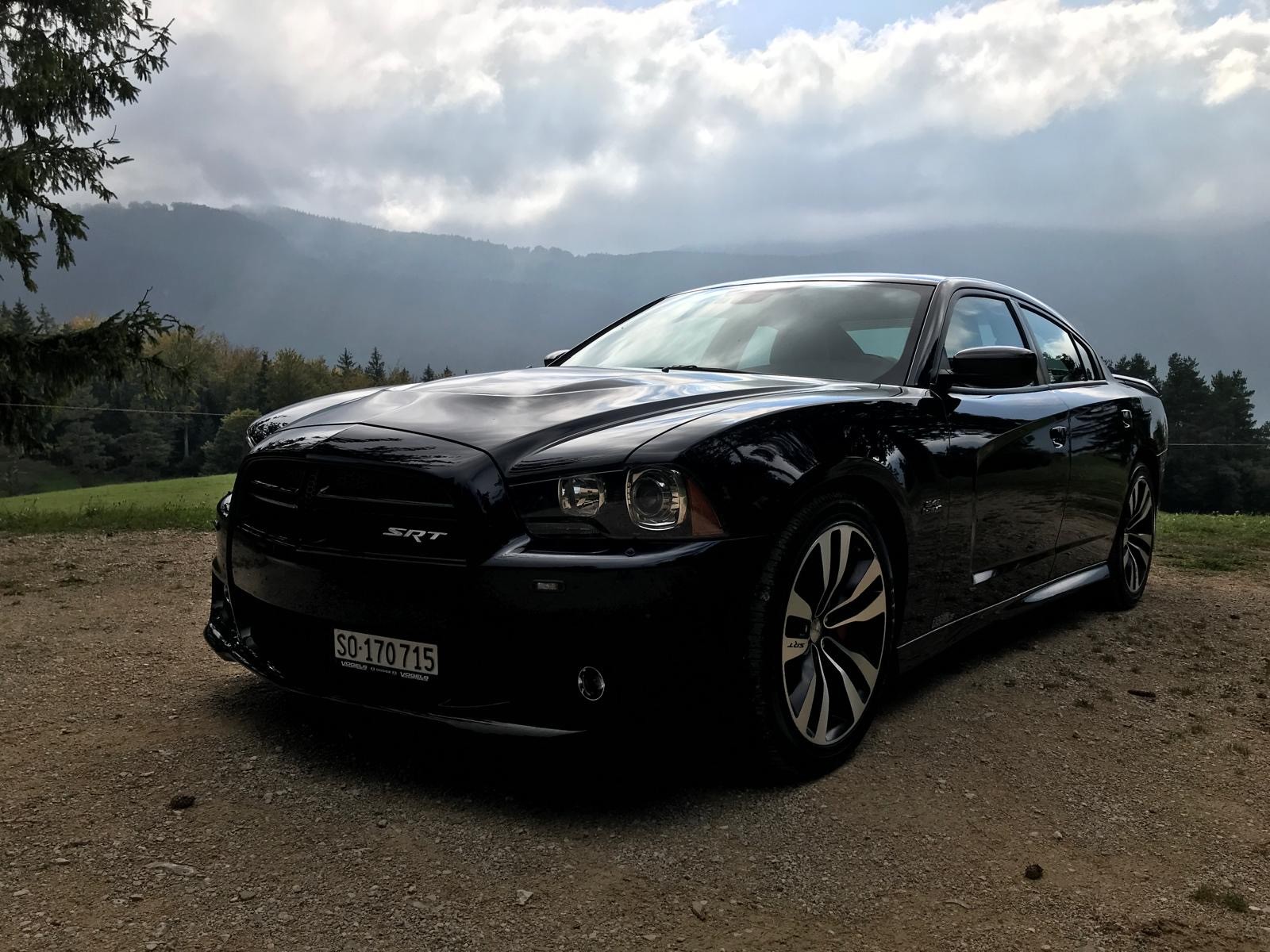 DODGE SRT-8