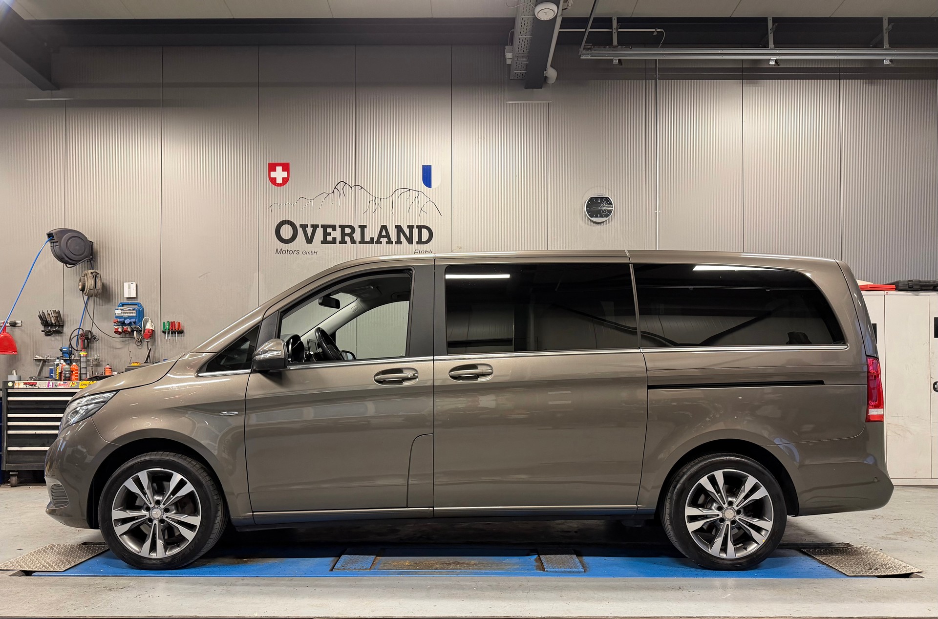 MERCEDES-BENZ V 250 d Avantgarde lang 4Matic 7G-Tronic-showroom-element-2