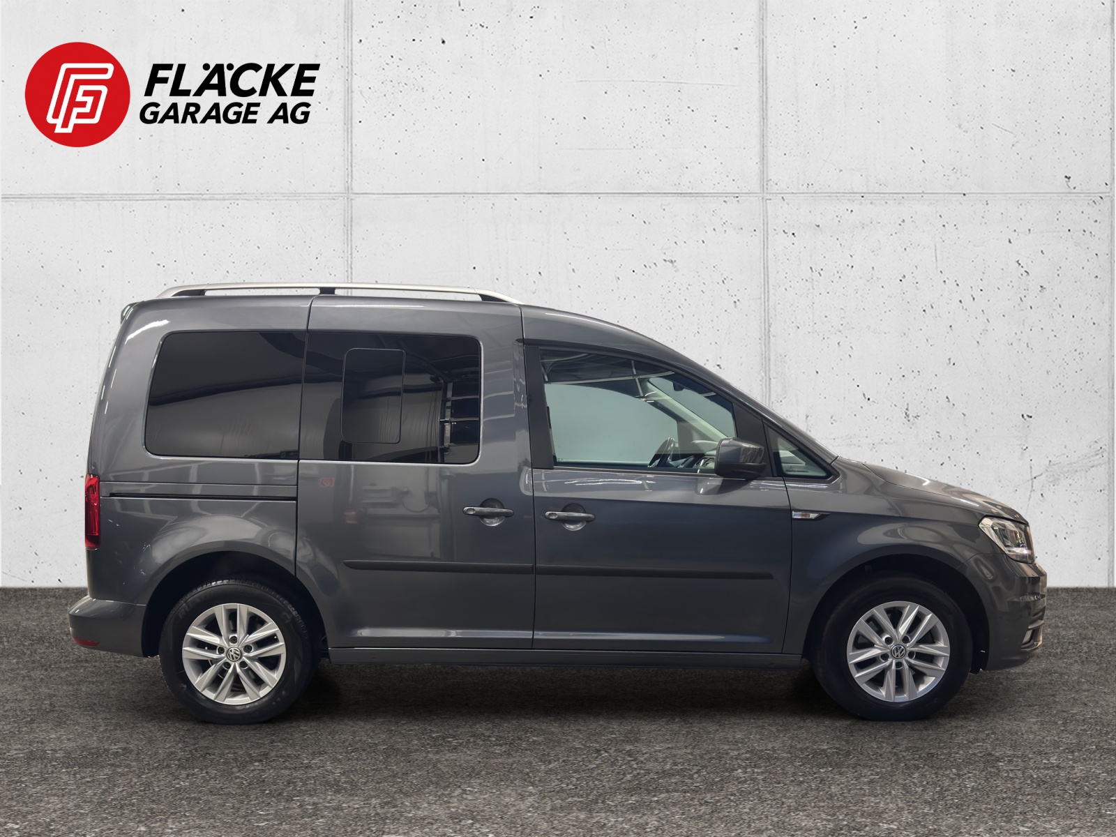 VW Caddy 2.0 TDI Family DSG-image-6