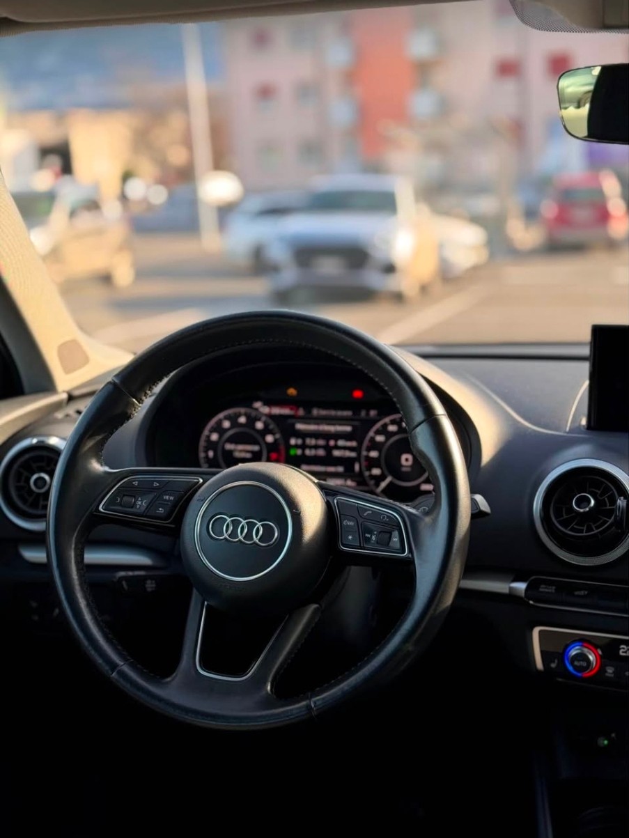 AUDI A3 Sportback 1.4 e-tron S-tronic-image-5