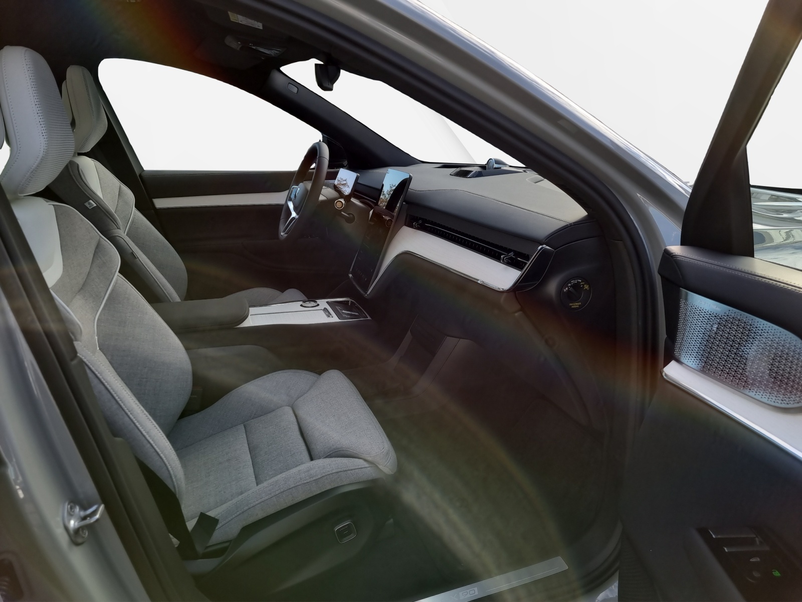 VOLVO EX90 Twin Performance Ultra AWD-image-6