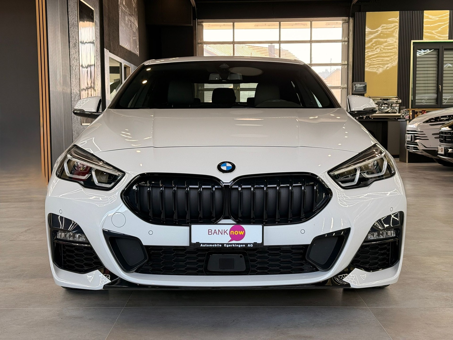 BMW 218i Gran Coupé M Sport Steptronic-showroom-element-1
