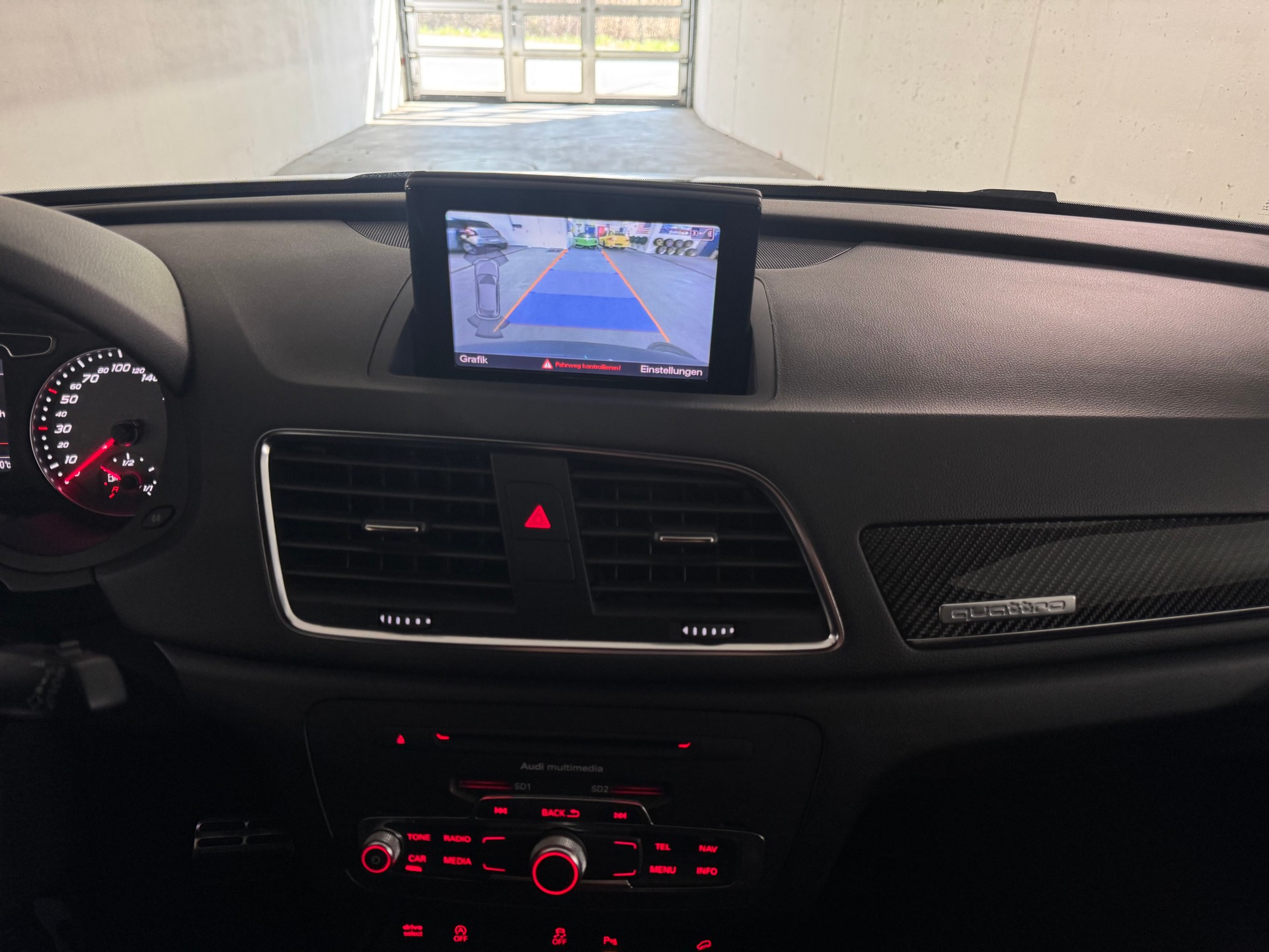 AUDI RS Q3 2.5 TFSI quattro S-tronic-image-13