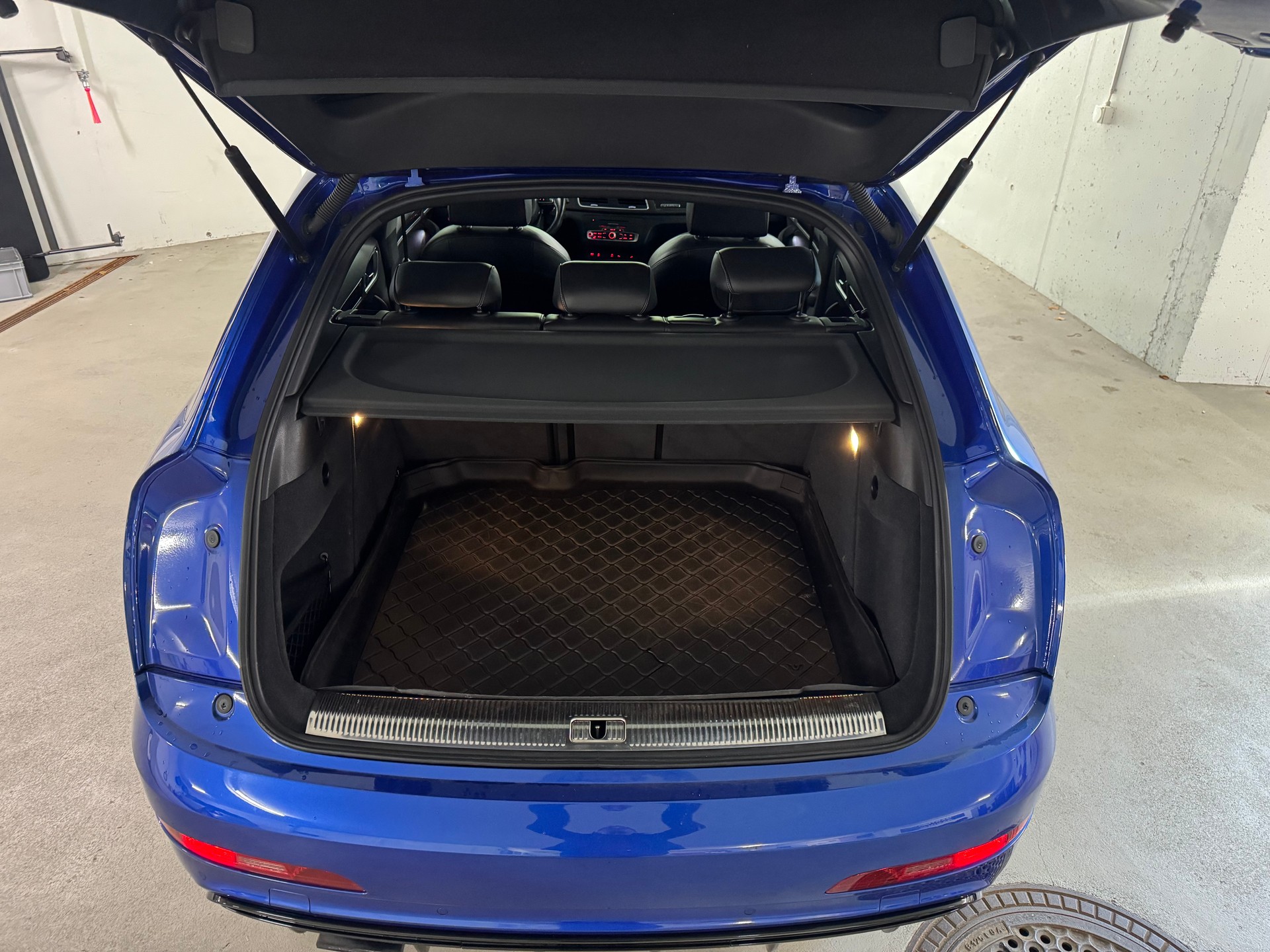 AUDI RS Q3 2.5 TFSI quattro S-tronic-image-7