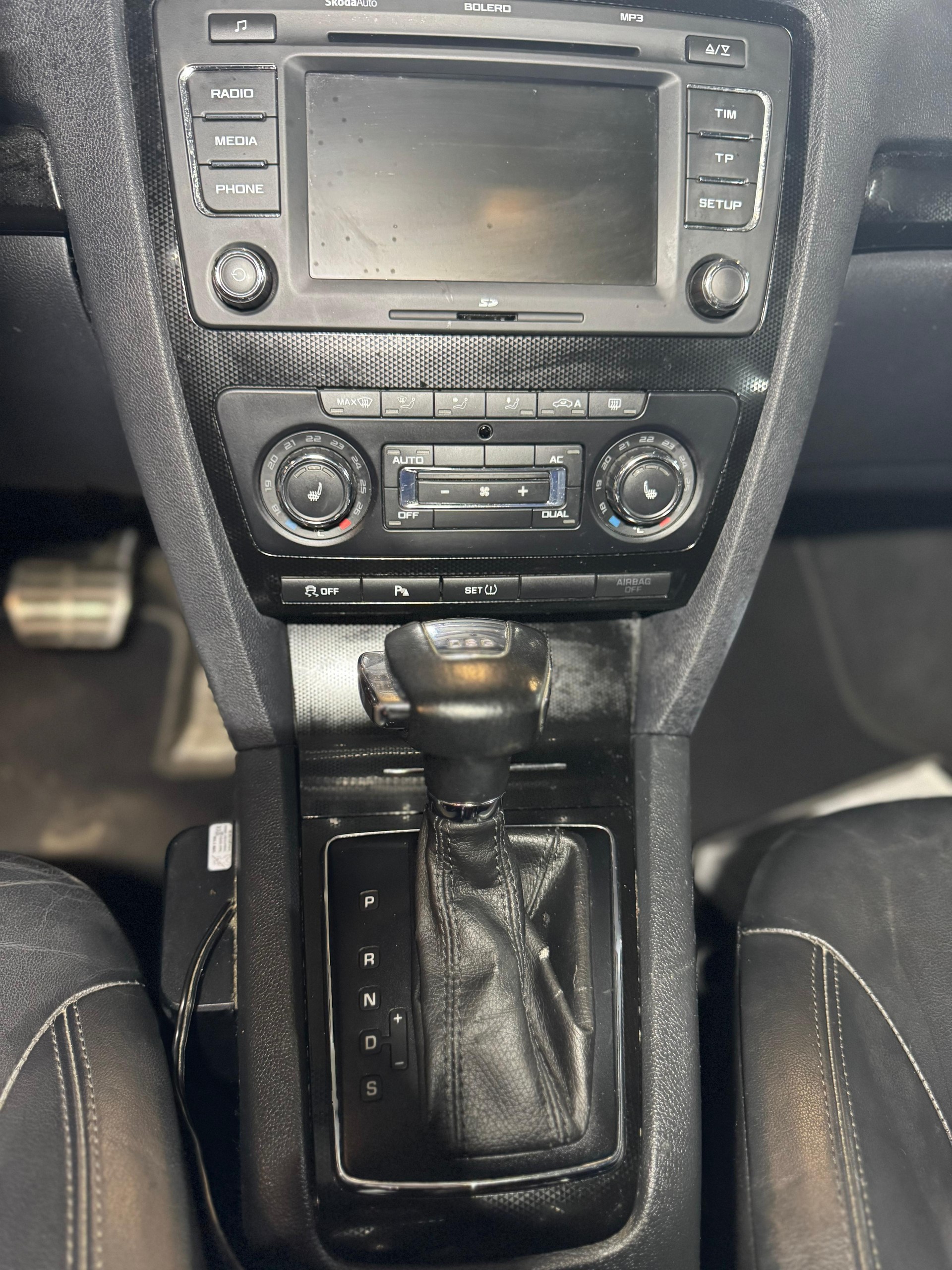 SKODA Octavia 2.0 TDI RS DSG-image-12