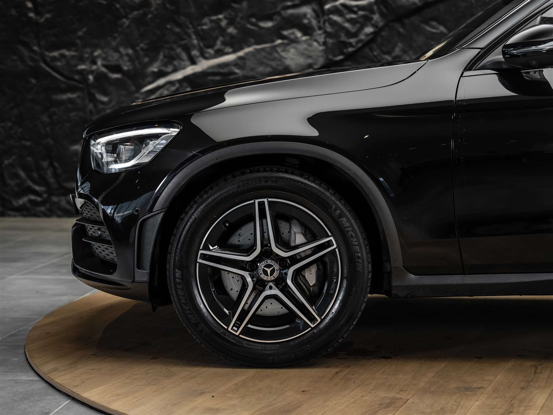 MERCEDES-BENZ GLC Coupé 300 d AMG Line 4Matic 9G-Tronic *Anhängerkupplung*-image-18