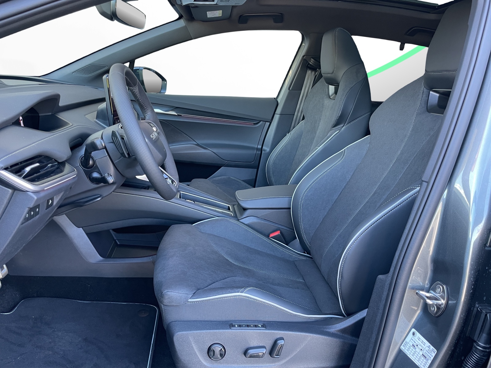SKODA Enyaq 85x Sportline 4x4-image-6