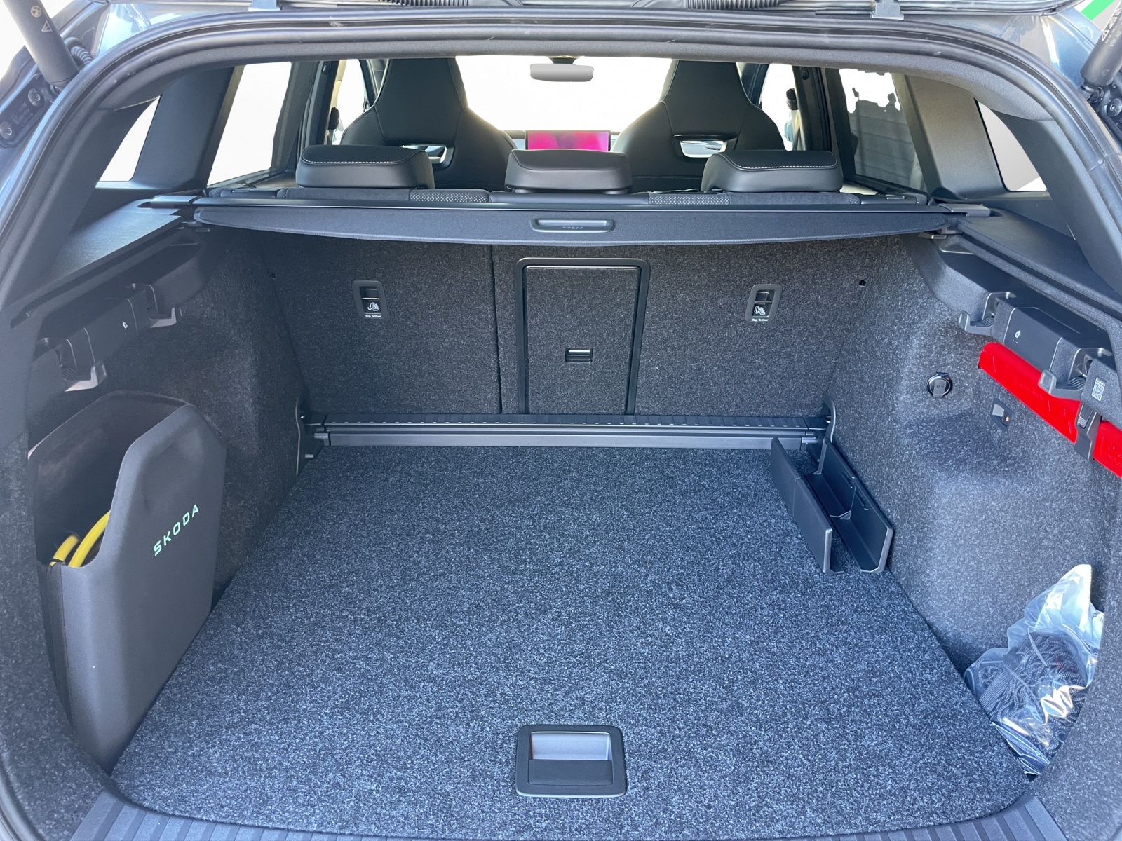 SKODA Enyaq 85x Sportline 4x4-image-15