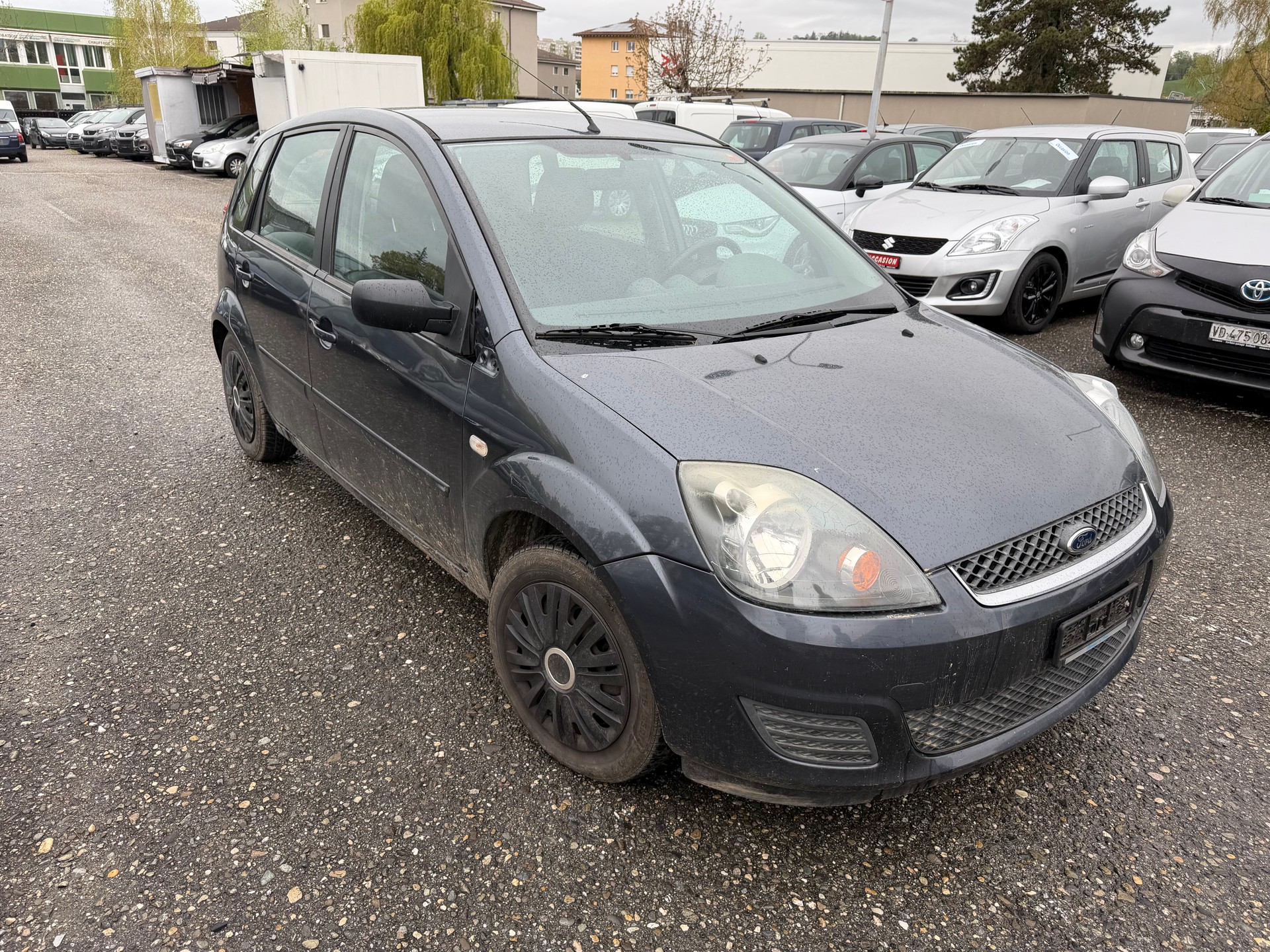 FORD Fiesta 1.4 16V Trend-image-2