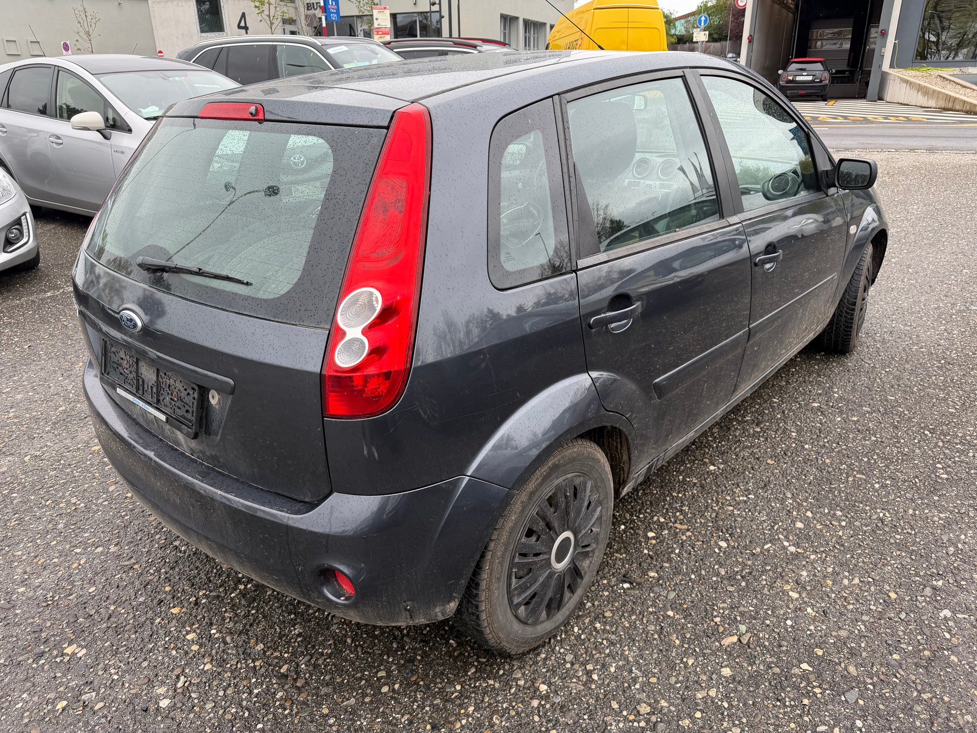 FORD Fiesta 1.4 16V Trend-image-4