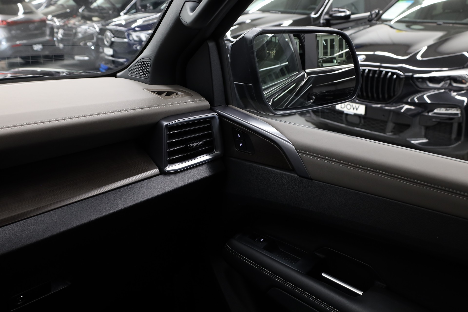 VW Amarok DKab. Pick-up 3.0 TDI 240 Style Winter 2 4m-image-22