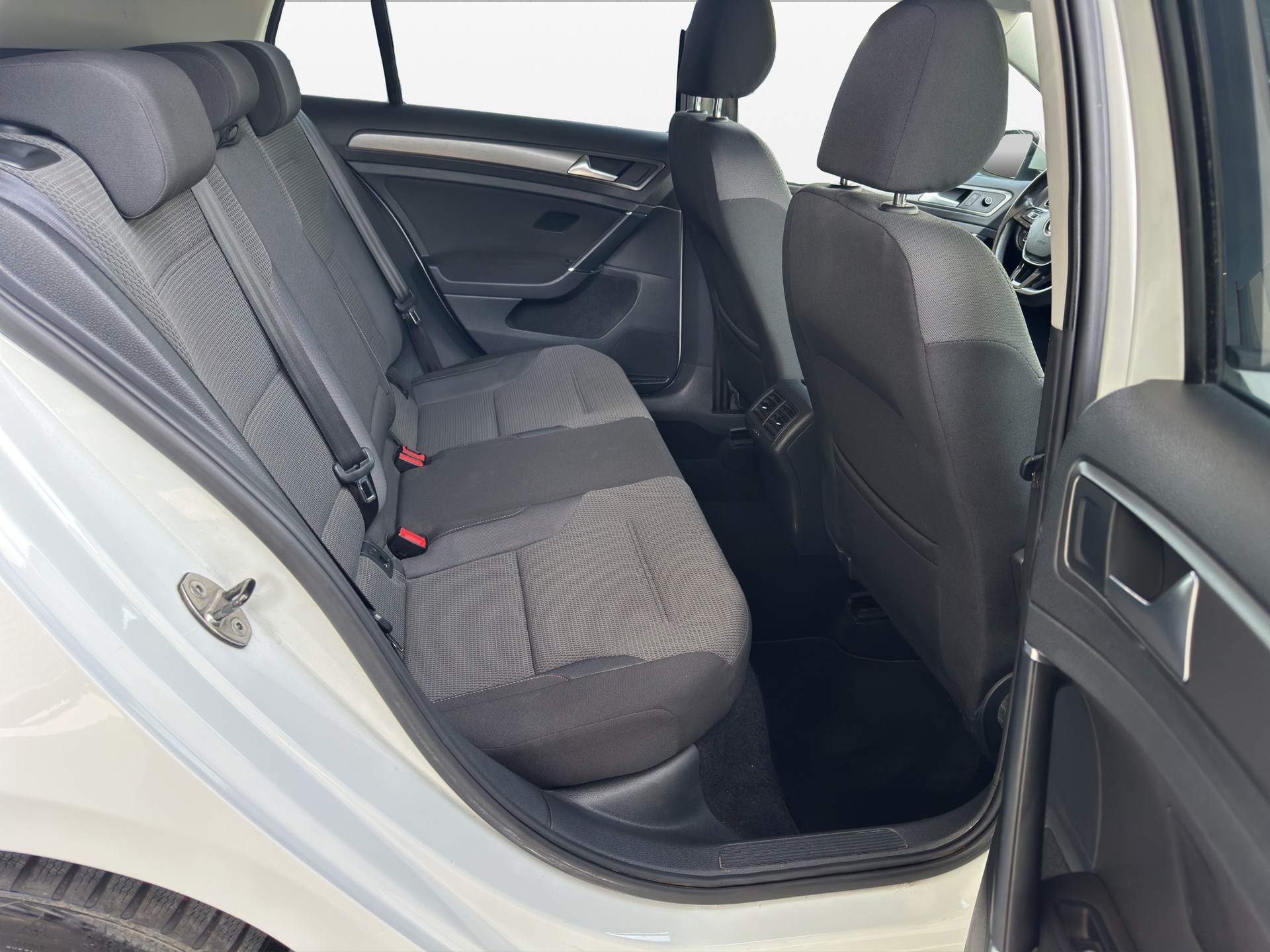 VW Golf 2.0 TDI Comfortline-image-13