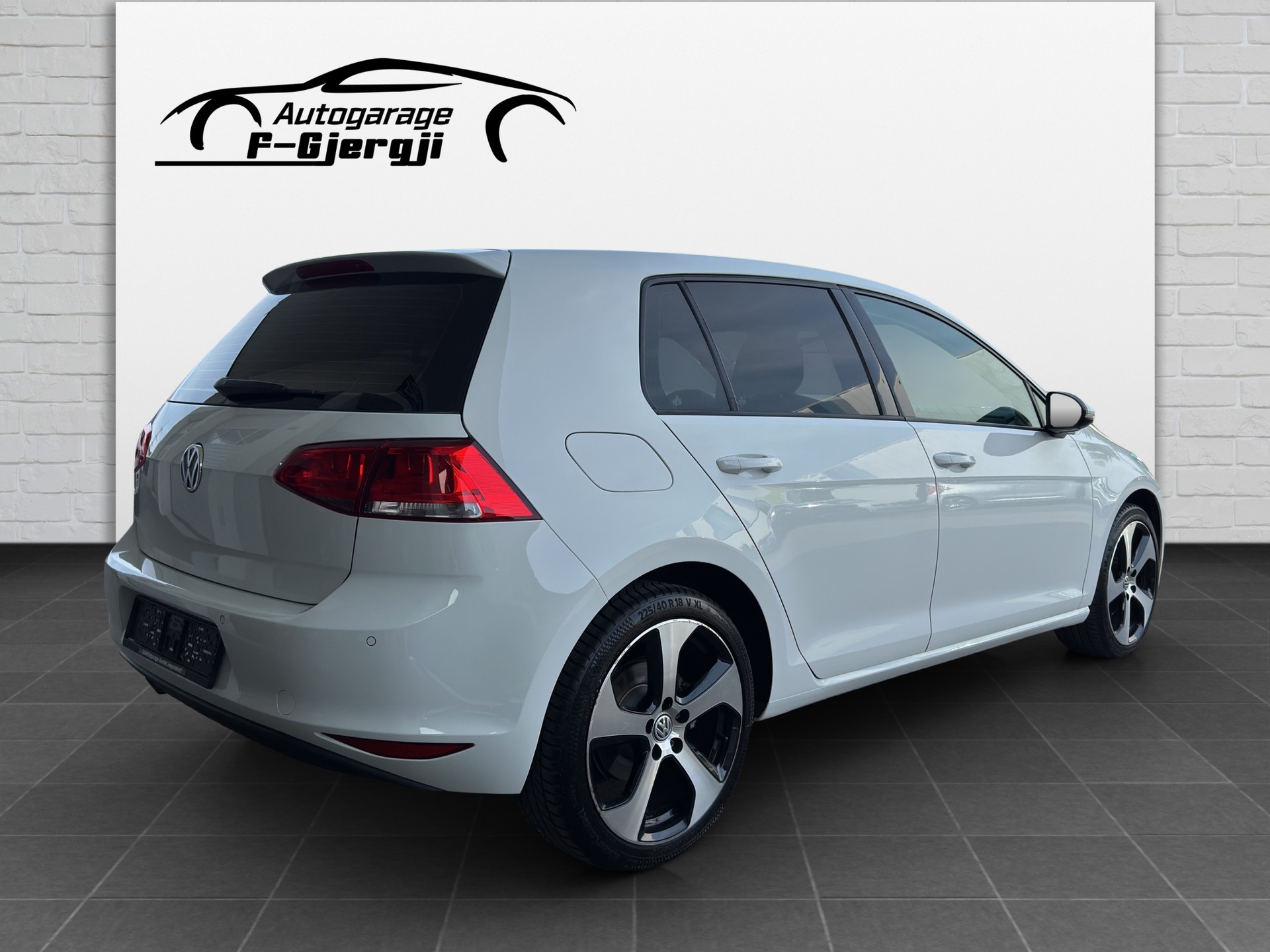 VW Golf 2.0 TDI Comfortline-image-5