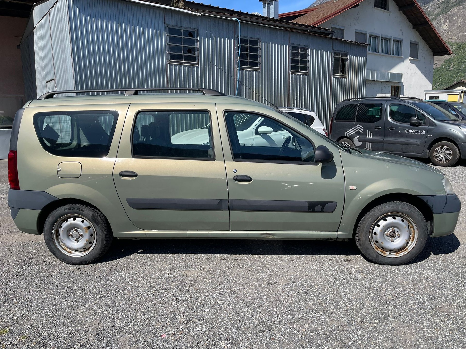 DACIA Logan 1.5 dCi Lauréate-image-2