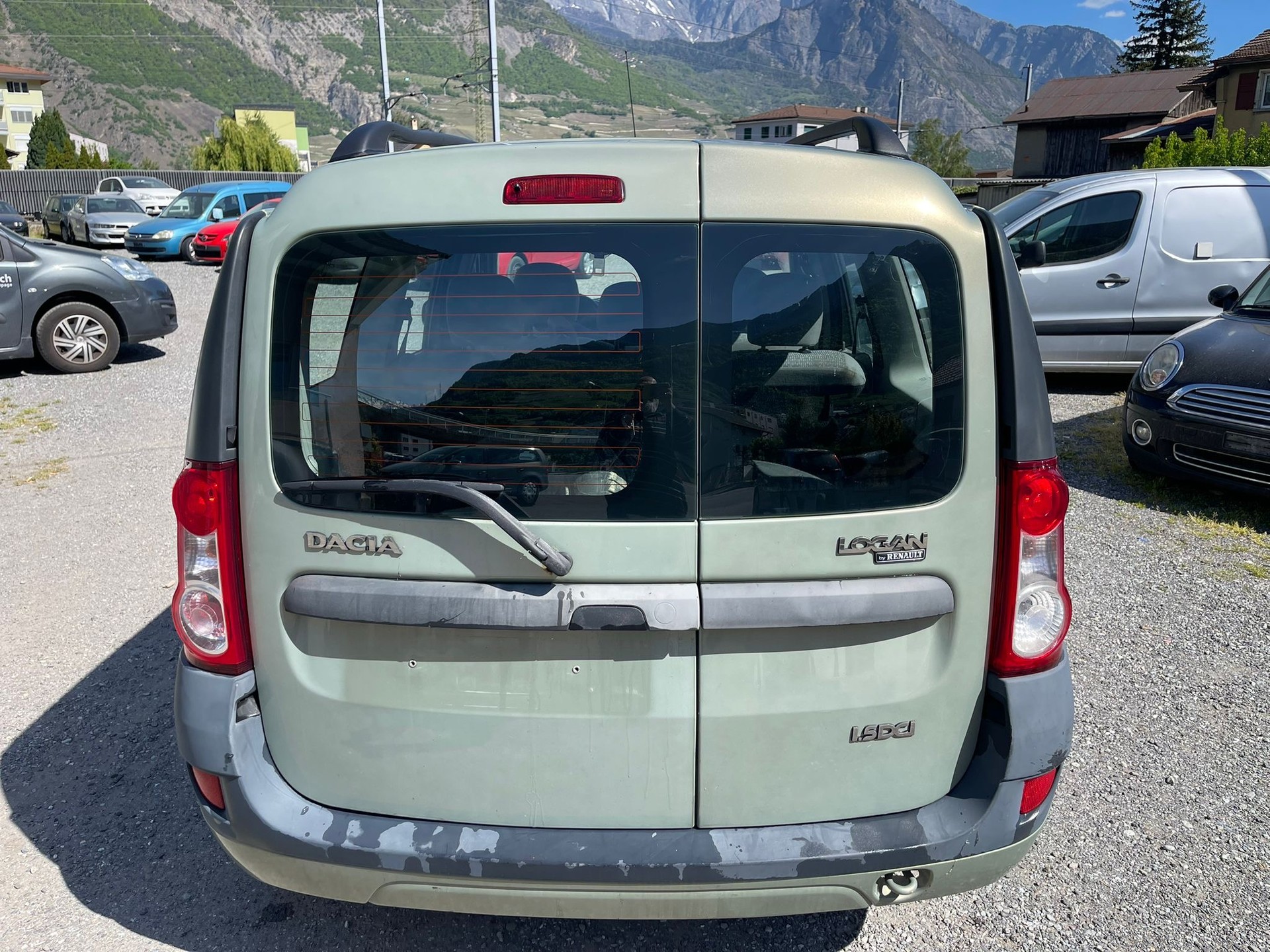 DACIA Logan 1.5 dCi Lauréate-image-3