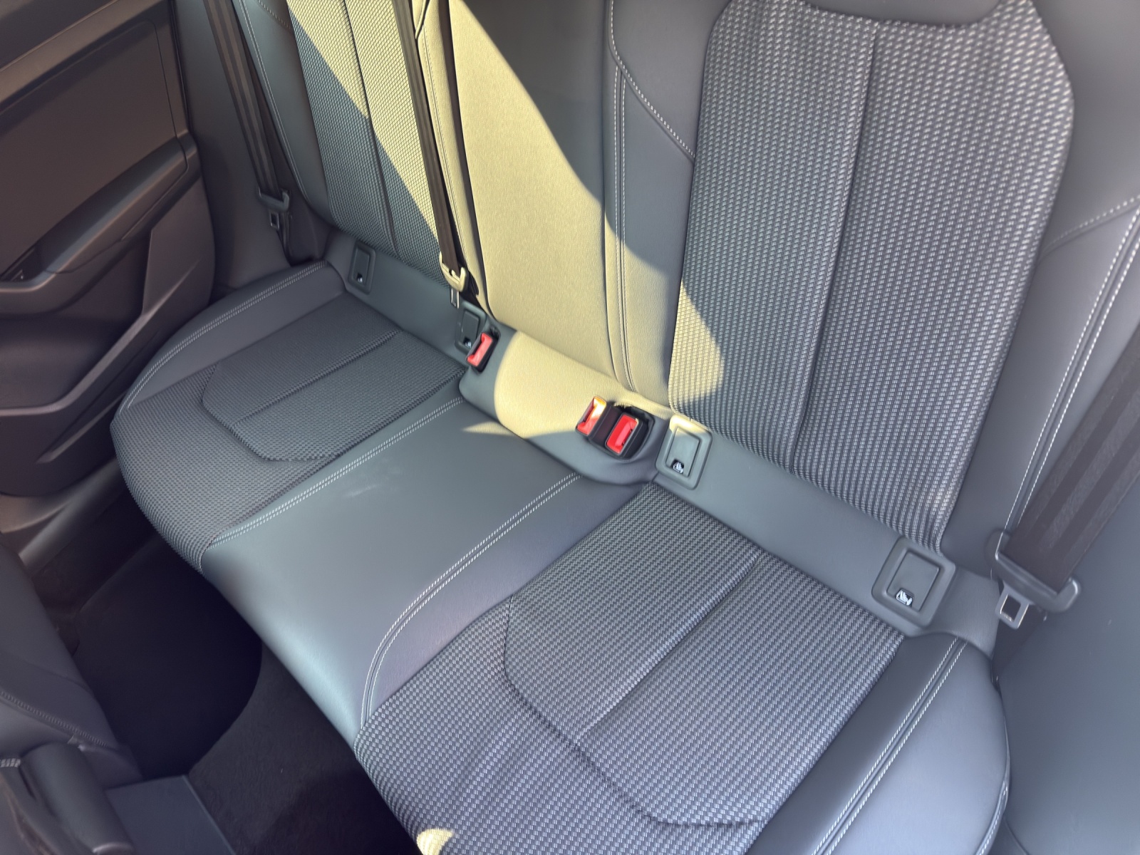 AUDI A1 Sportback 30 TFSI Attraction-image-11