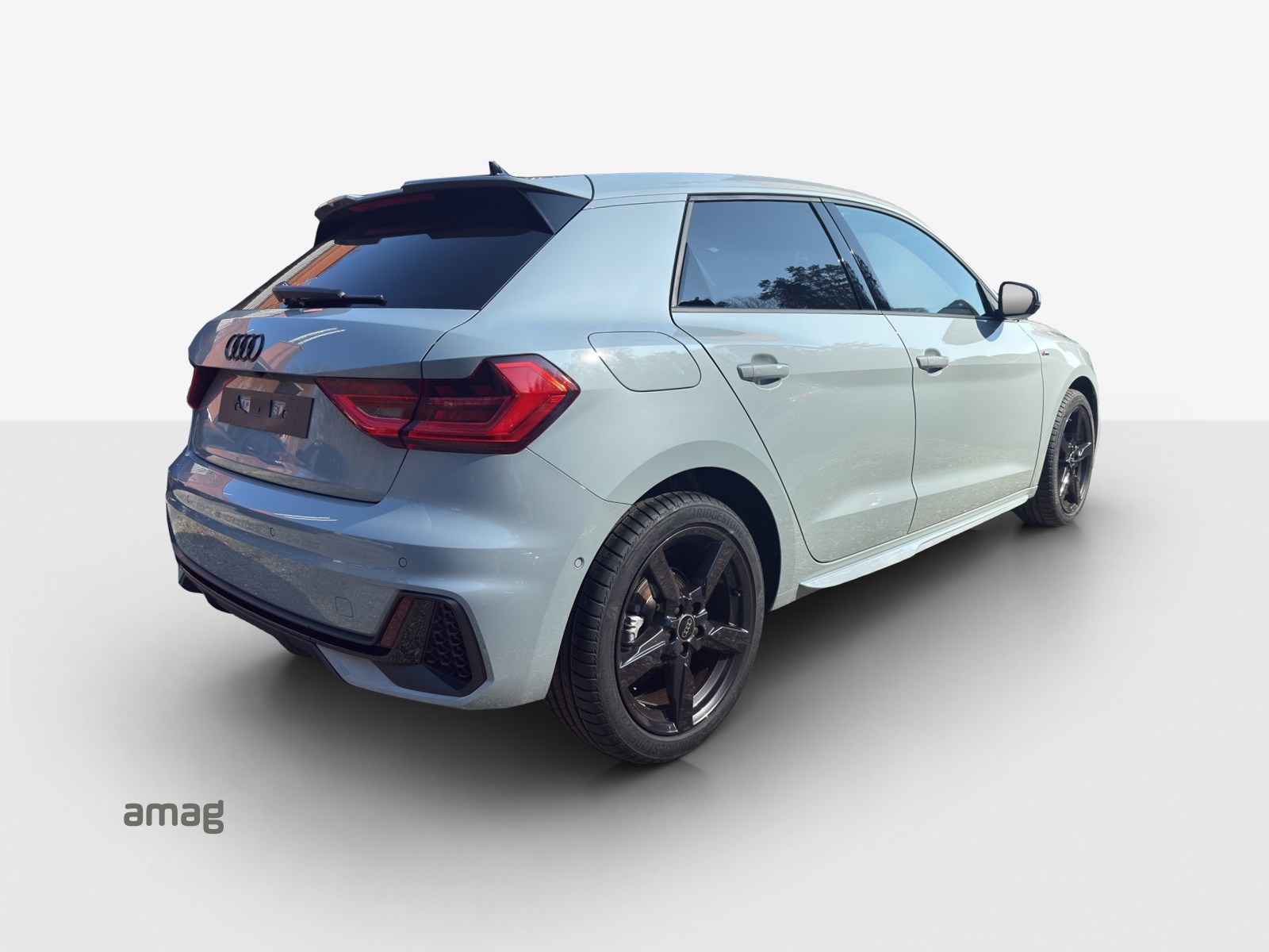 AUDI A1 Sportback 30 TFSI Attraction-image-4